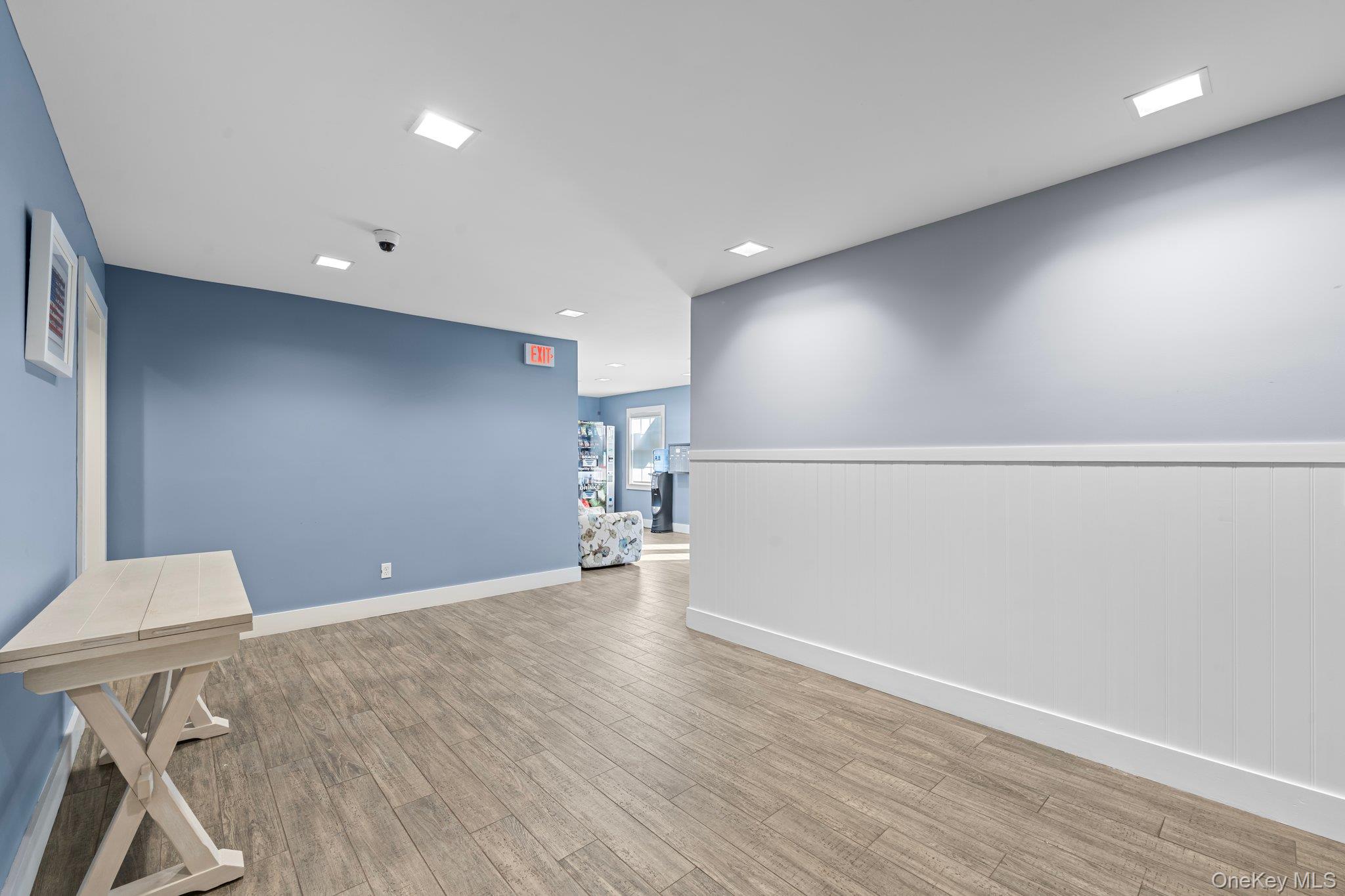 #16 photo, 551 North Country Road, サフォーク郡 Saint James , NY 11780