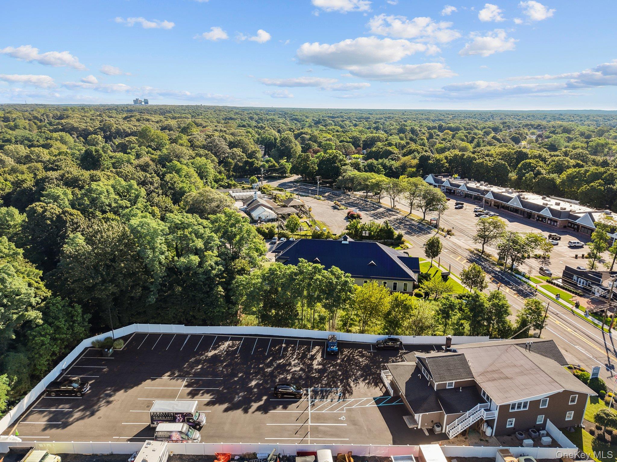 #5 photo, 551 North Country Road, サフォーク郡 Saint James , NY 11780