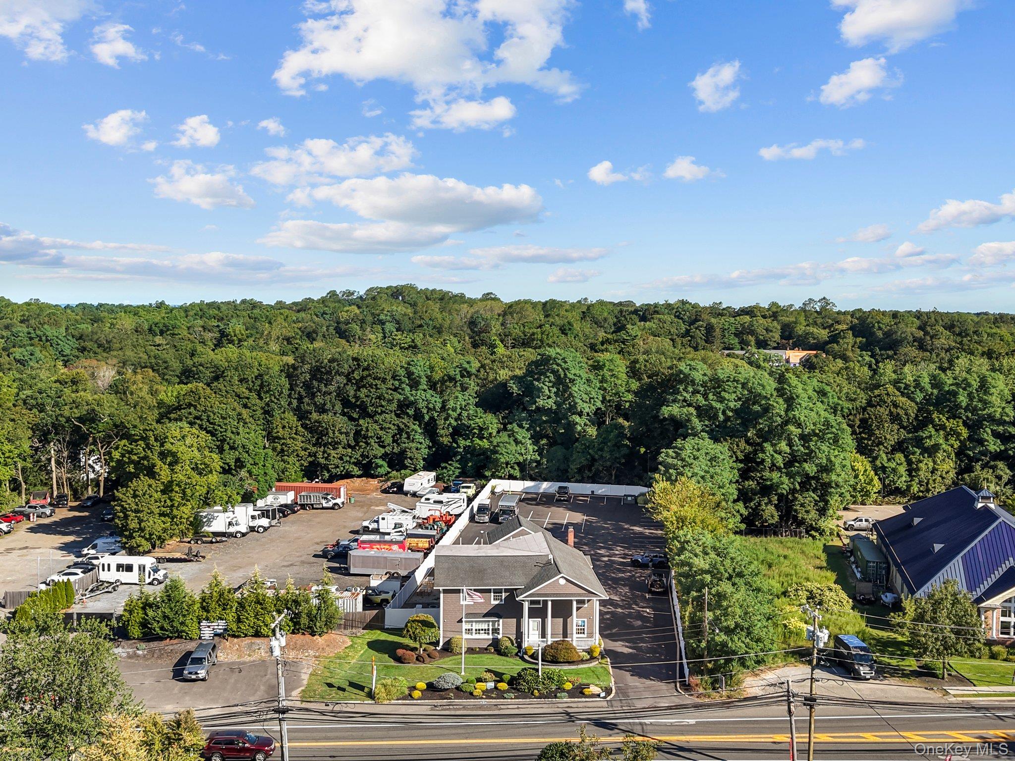 #6 photo, 551 North Country Road, サフォーク郡 Saint James , NY 11780