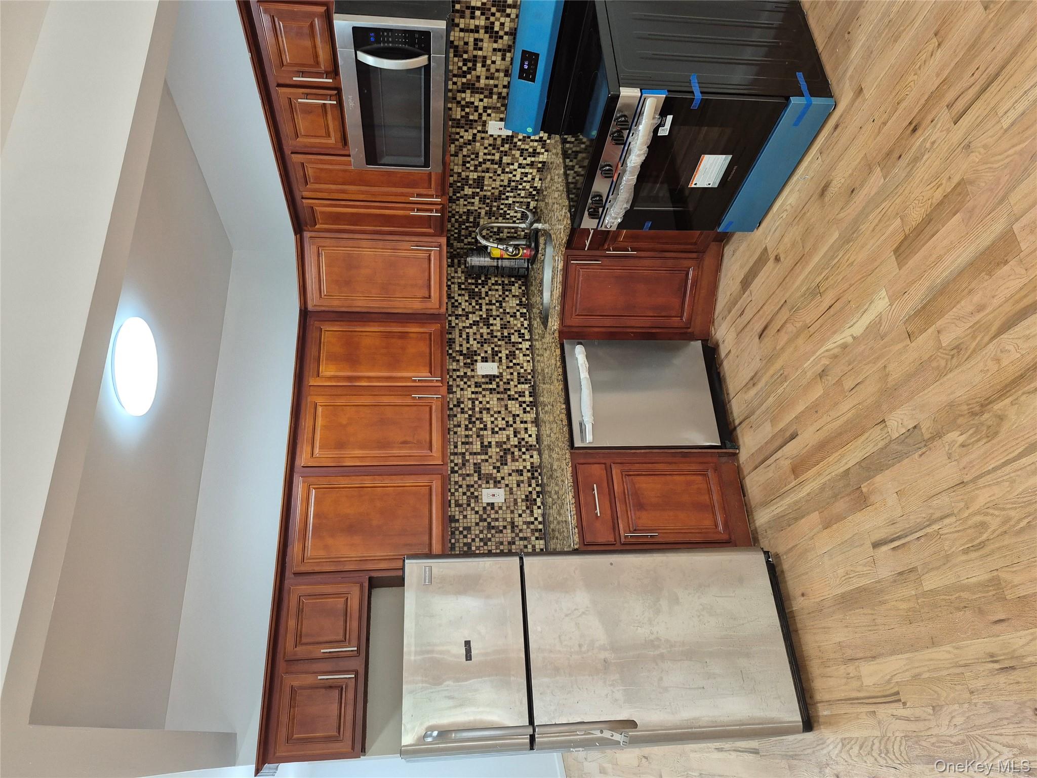 #2 photo, 829 E 226th Street, ブロンクス区 Bronx , NY 10466