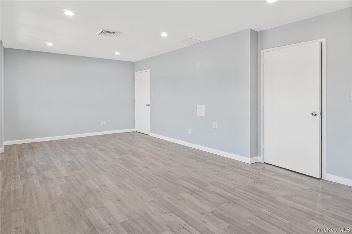 #3 photo, 5894 Grand Avenue, クイーンズ区 Maspeth , NY 11378