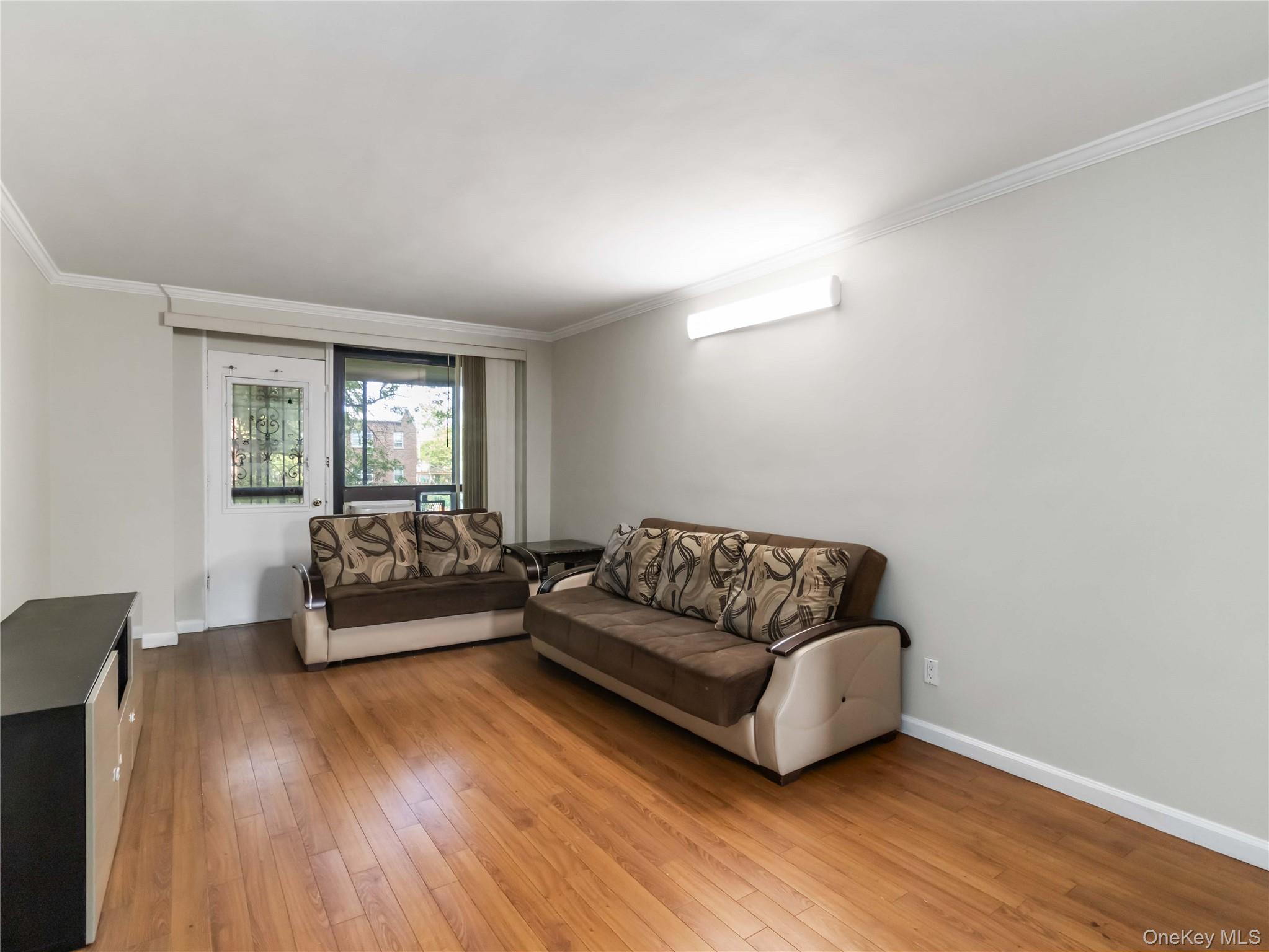 #13 photo, 61-25 98th Street, クイーンズ区 Rego Park , NY 11374