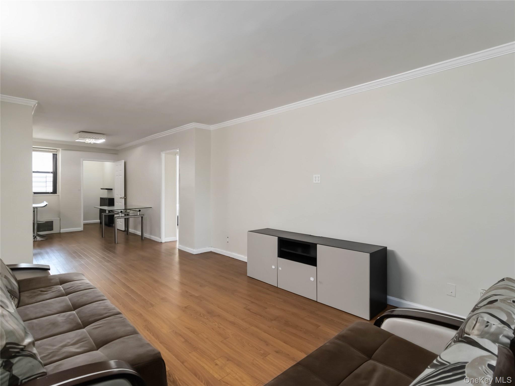 #17 photo, 61-25 98th Street, クイーンズ区 Rego Park , NY 11374