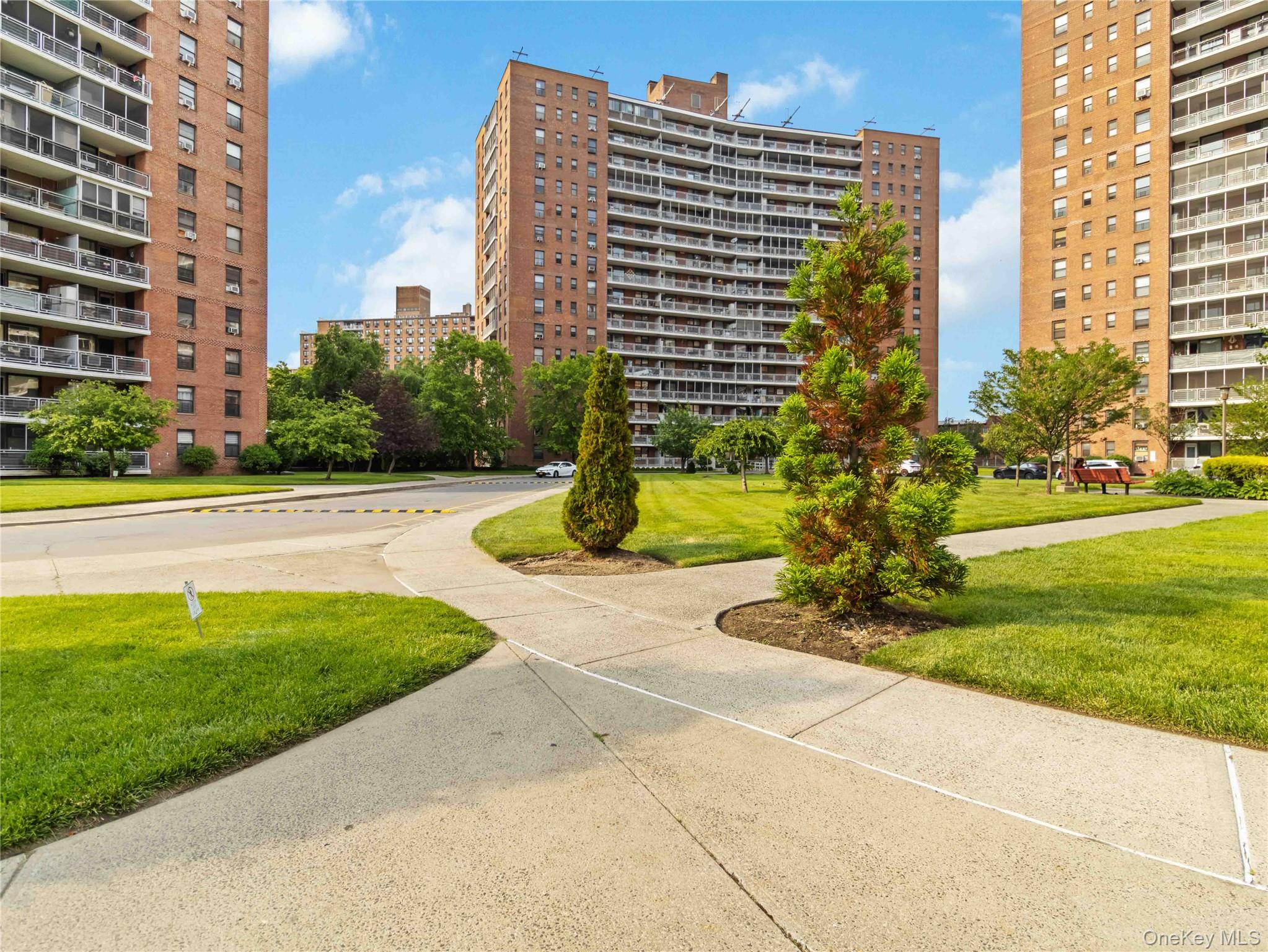 #3 photo, 61-25 98th Street, クイーンズ区 Rego Park , NY 11374