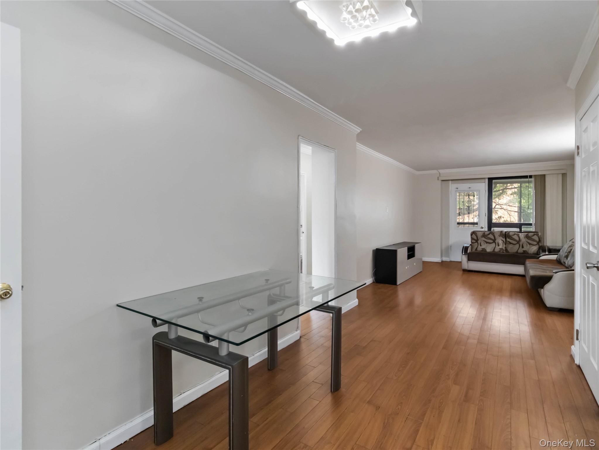 #7 photo, 61-25 98th Street, クイーンズ区 Rego Park , NY 11374