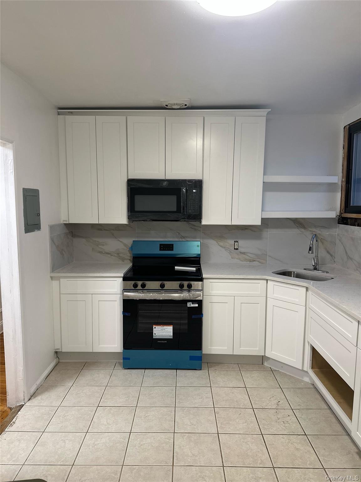 #2 photo, 1666 New York Avenue, サフォーク郡 South Huntington , NY 11746-5207