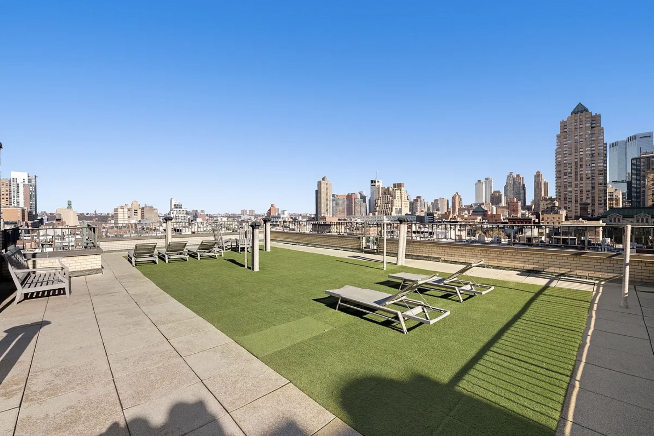 #12 photo, 325 W 45th Street, マンハッタン Hell's Kitchen , NY 10036