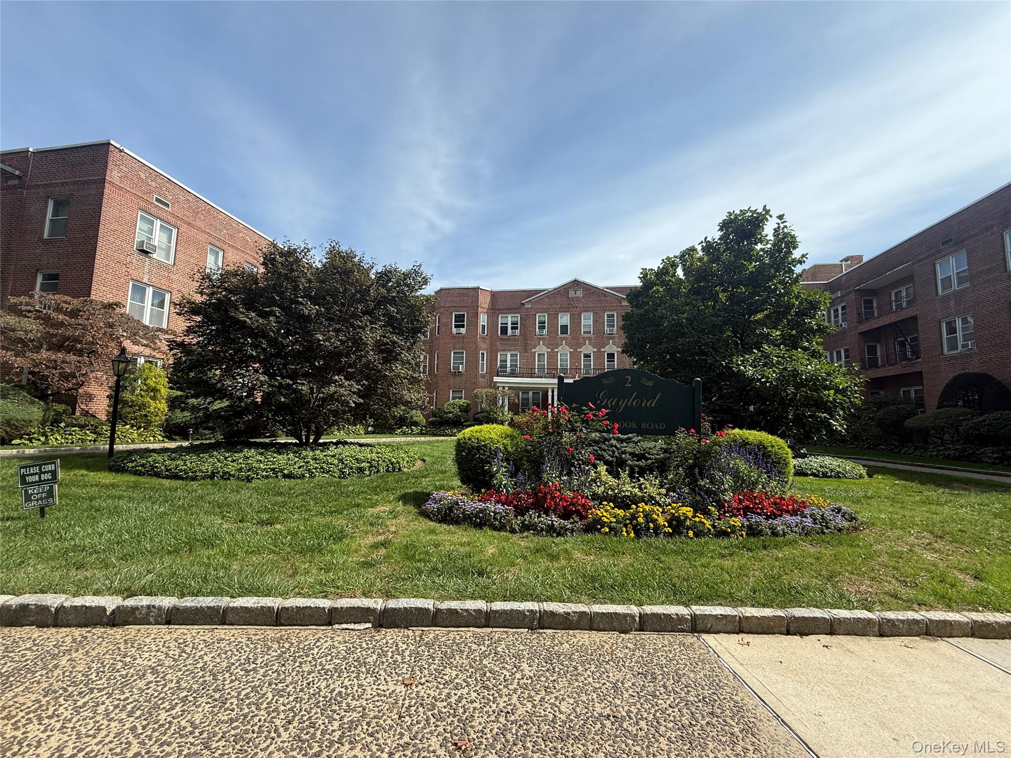 #10 photo, 2 Overlook Road, White Plains , NY 10605