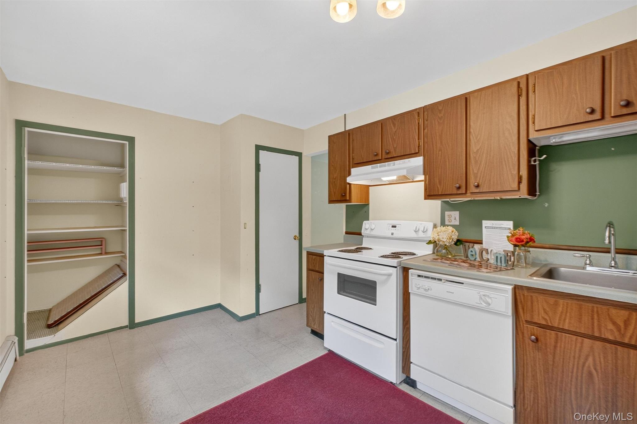 #19 photo, 1840 Crompond Road, Peekskill , NY 10566