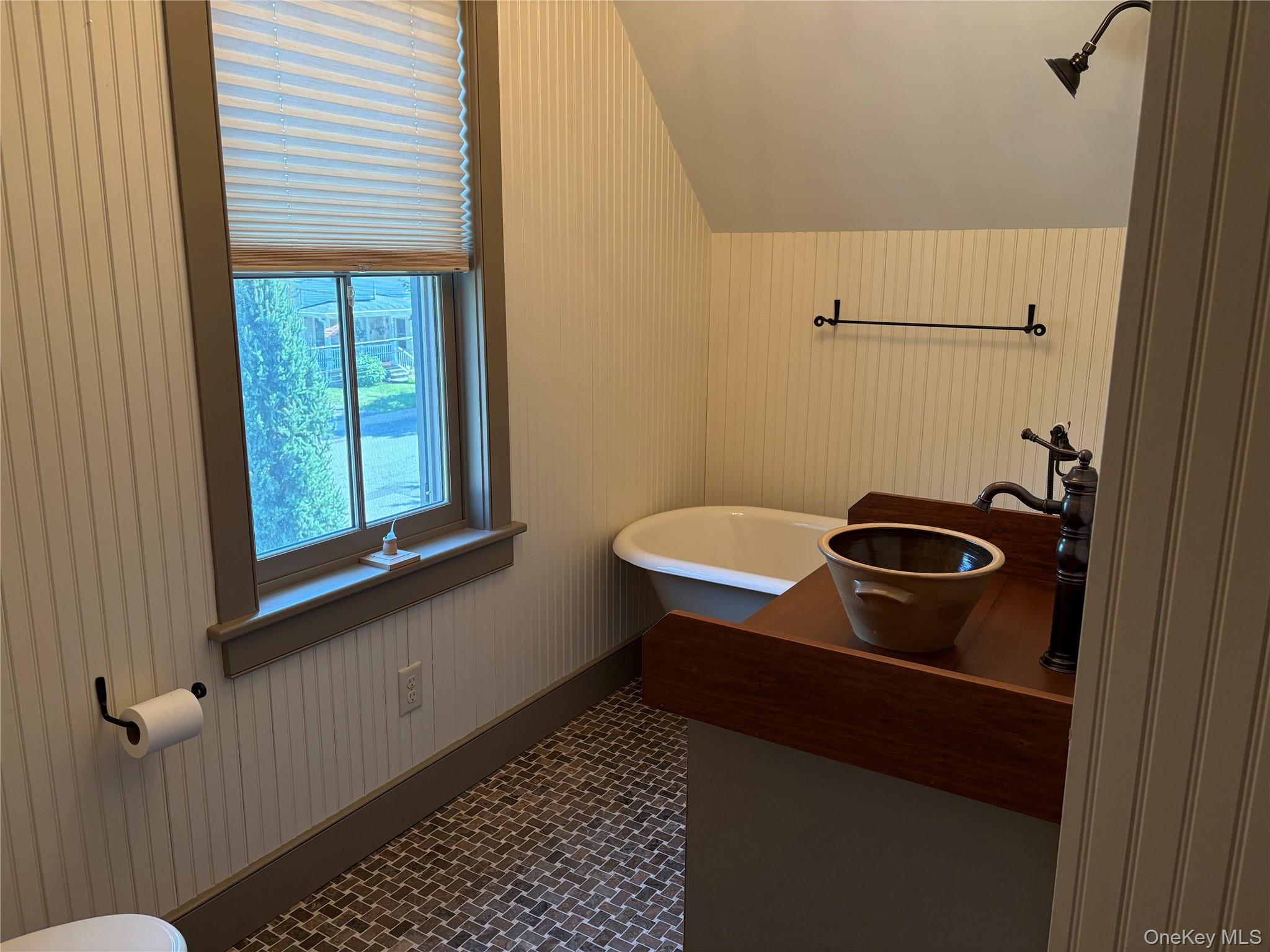 #20 photo, 43 Rockland Avenue, Hillburn , NY 10931