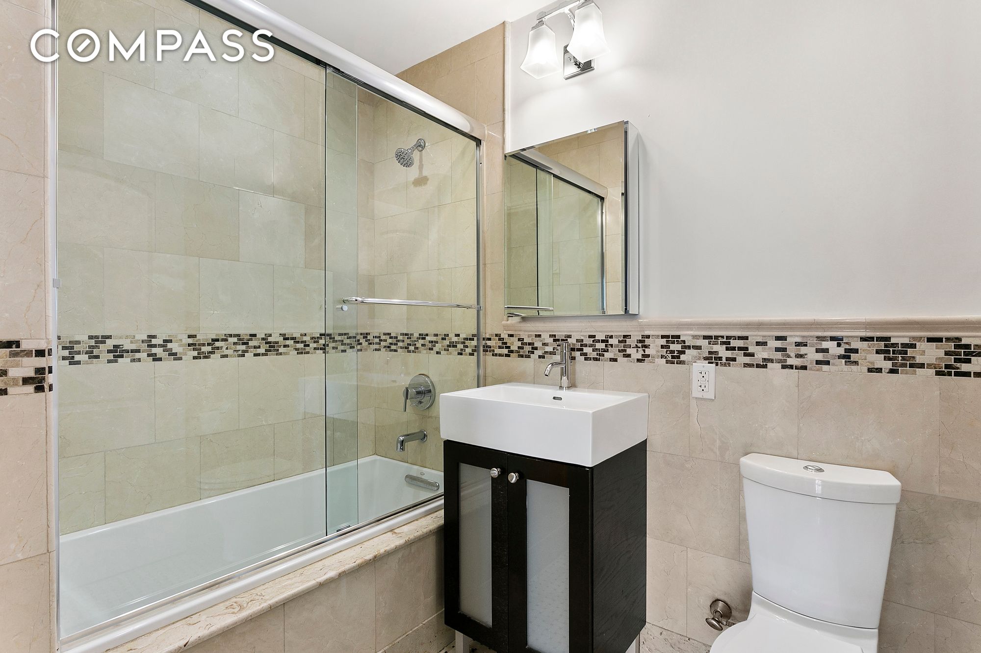 #8 photo, 233 Pacific Street, ブルックリン区 Cobble Hill , NY 11201