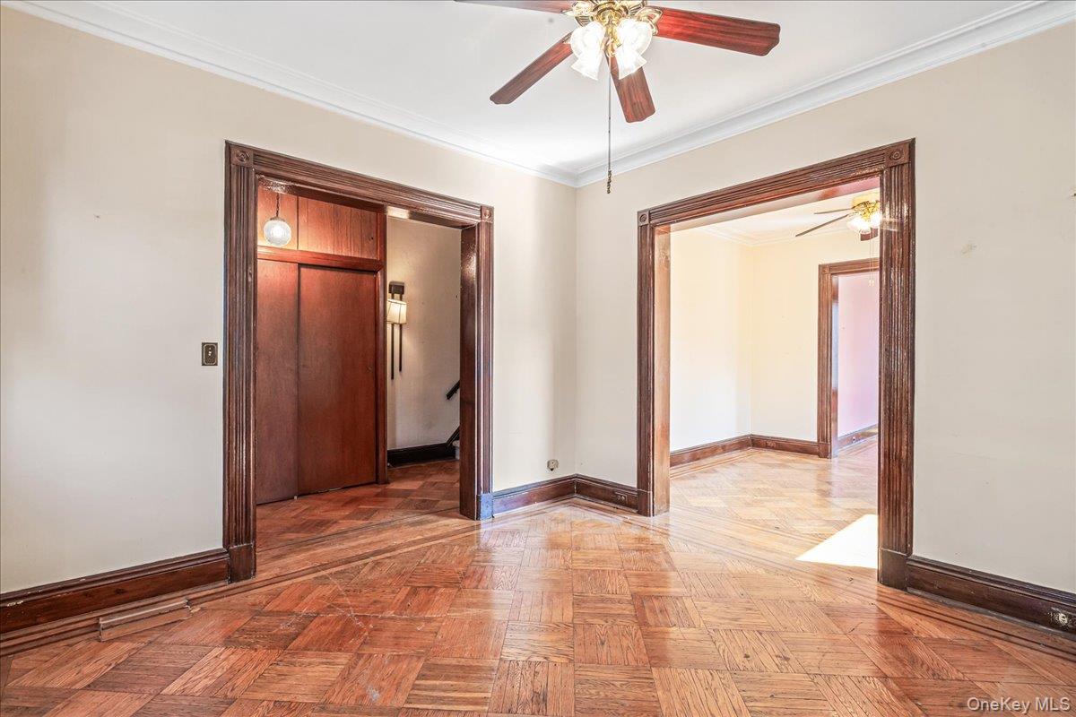 #2 photo, 4307 149th Street, 法拉盛 Flushing , NY 11355