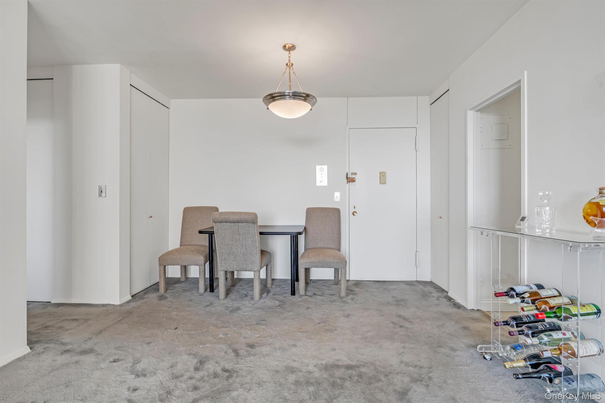 #4 photo, 269-10 Grand Central Parkway, クイーンズ区 Floral Park , NY 11005