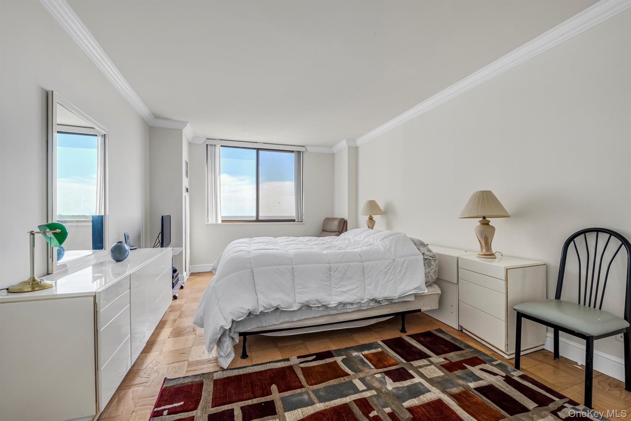 #8 photo, 269-10 Grand Central Parkway, クイーンズ区 Floral Park , NY 11005