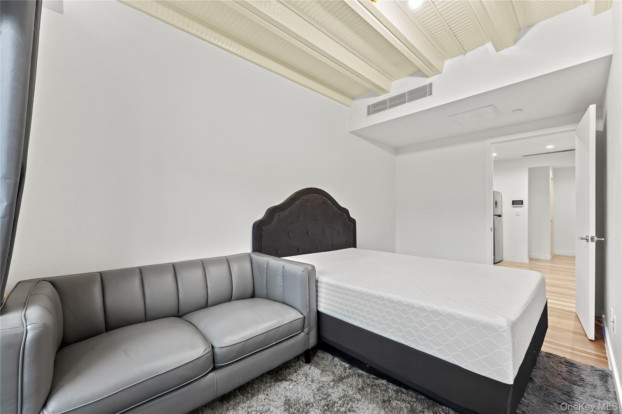 #5 photo, 140-20 Cherry Ave, クイーンズ区 Flushing , NY 11355