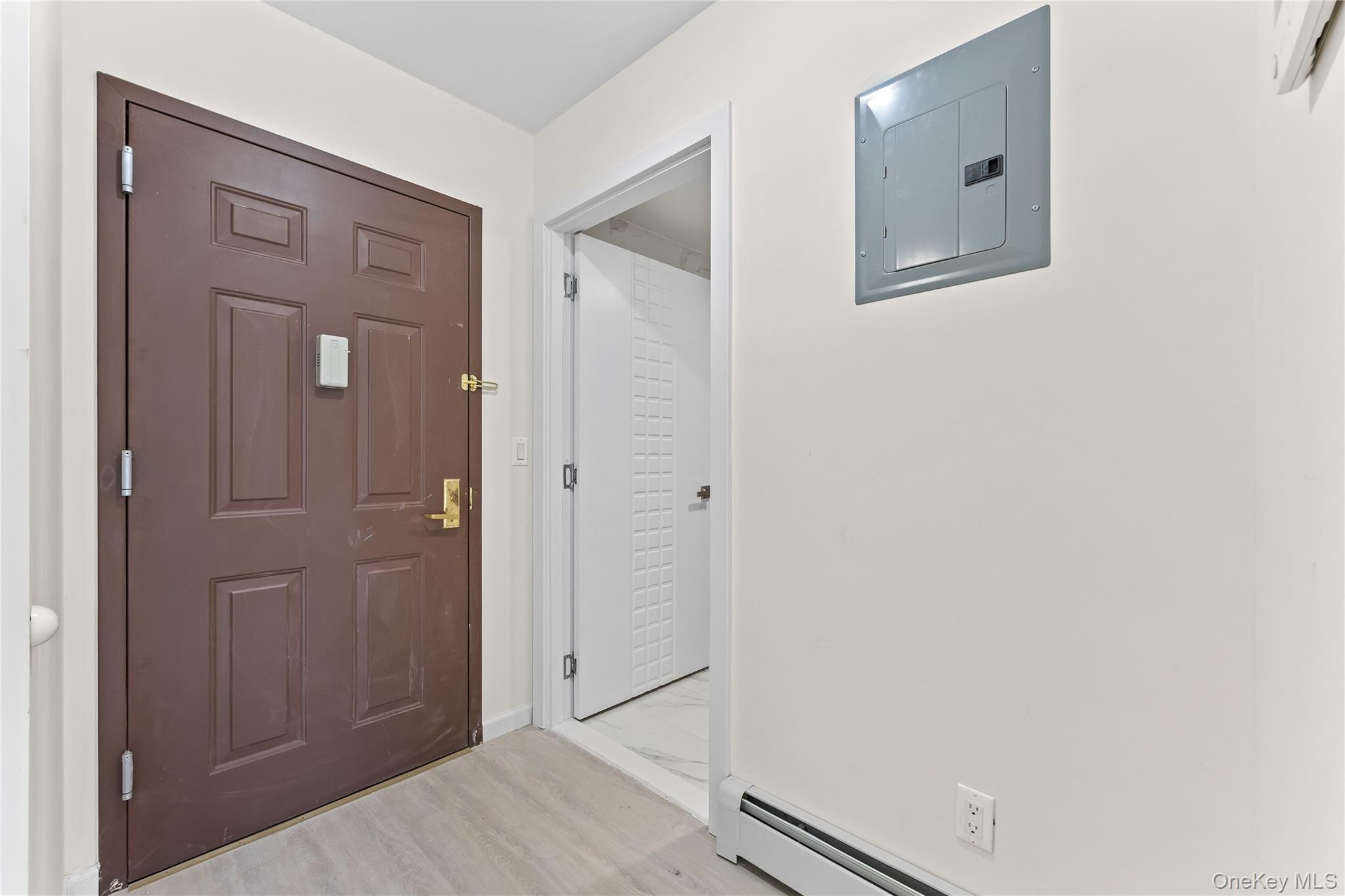 #11 photo, 138-12 Northern Boulevard, クイーンズ区 Flushing , NY 11354