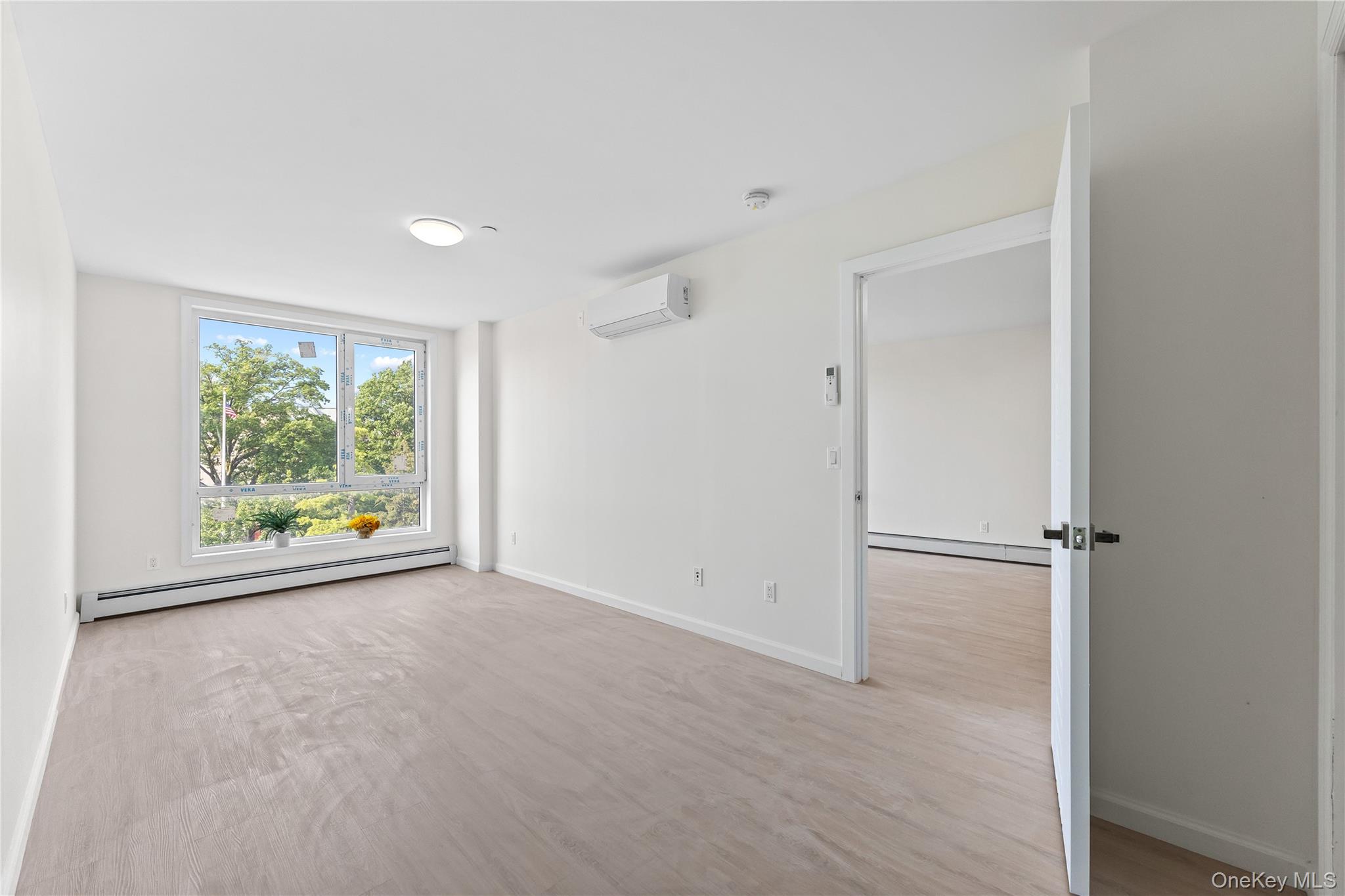 #13 photo, 138-12 Northern Boulevard, クイーンズ区 Flushing , NY 11354