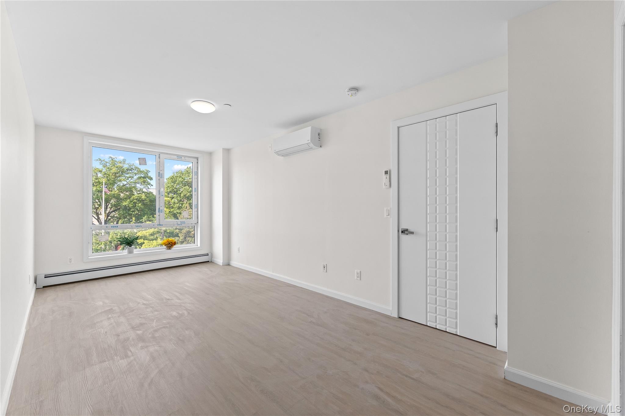 #14 photo, 138-12 Northern Boulevard, クイーンズ区 Flushing , NY 11354