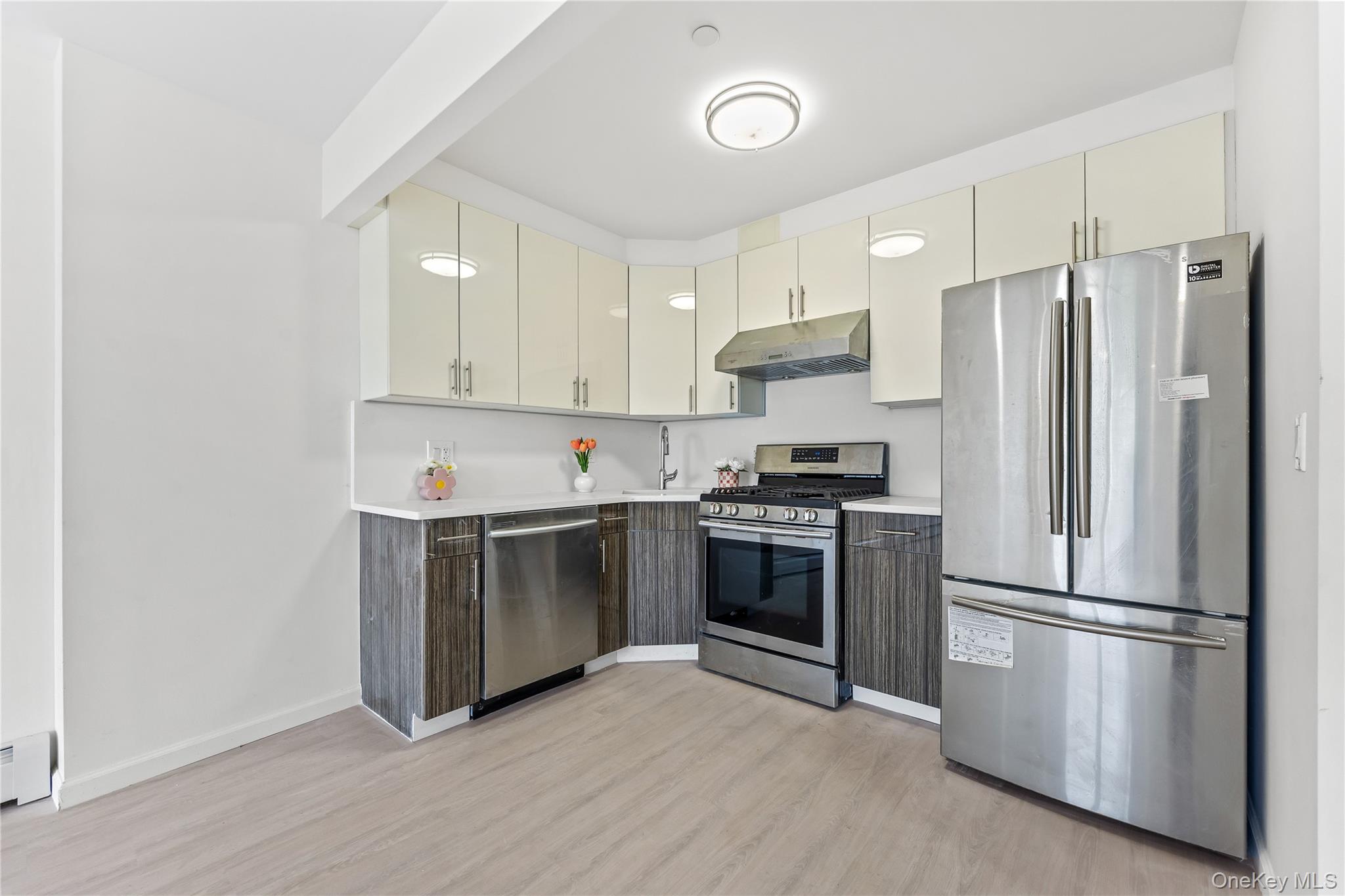 #6 photo, 138-12 Northern Boulevard, クイーンズ区 Flushing , NY 11354