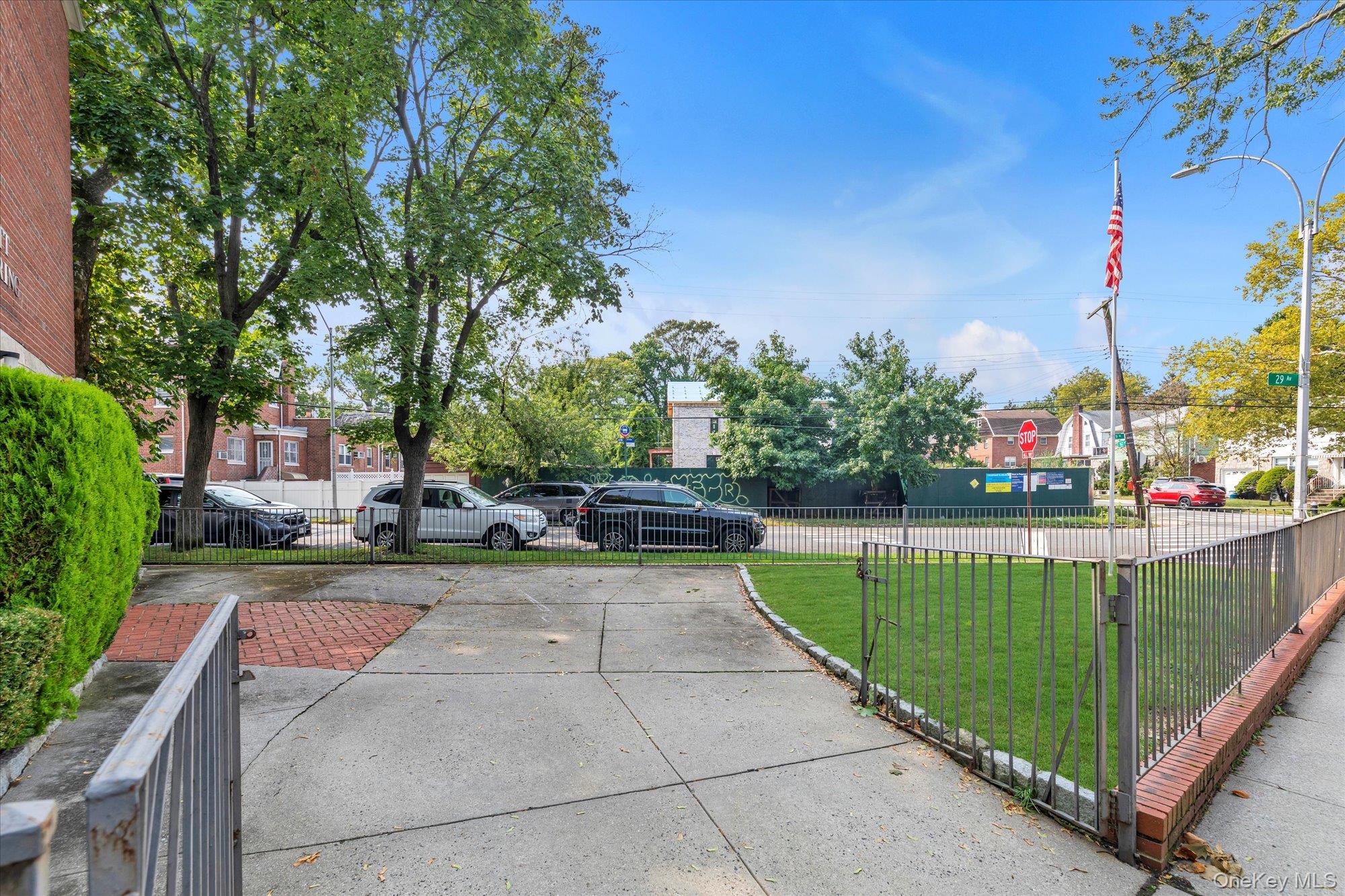 #11 photo, 28-15 Bayside Lane, クイーンズ区 Flushing , NY 11358