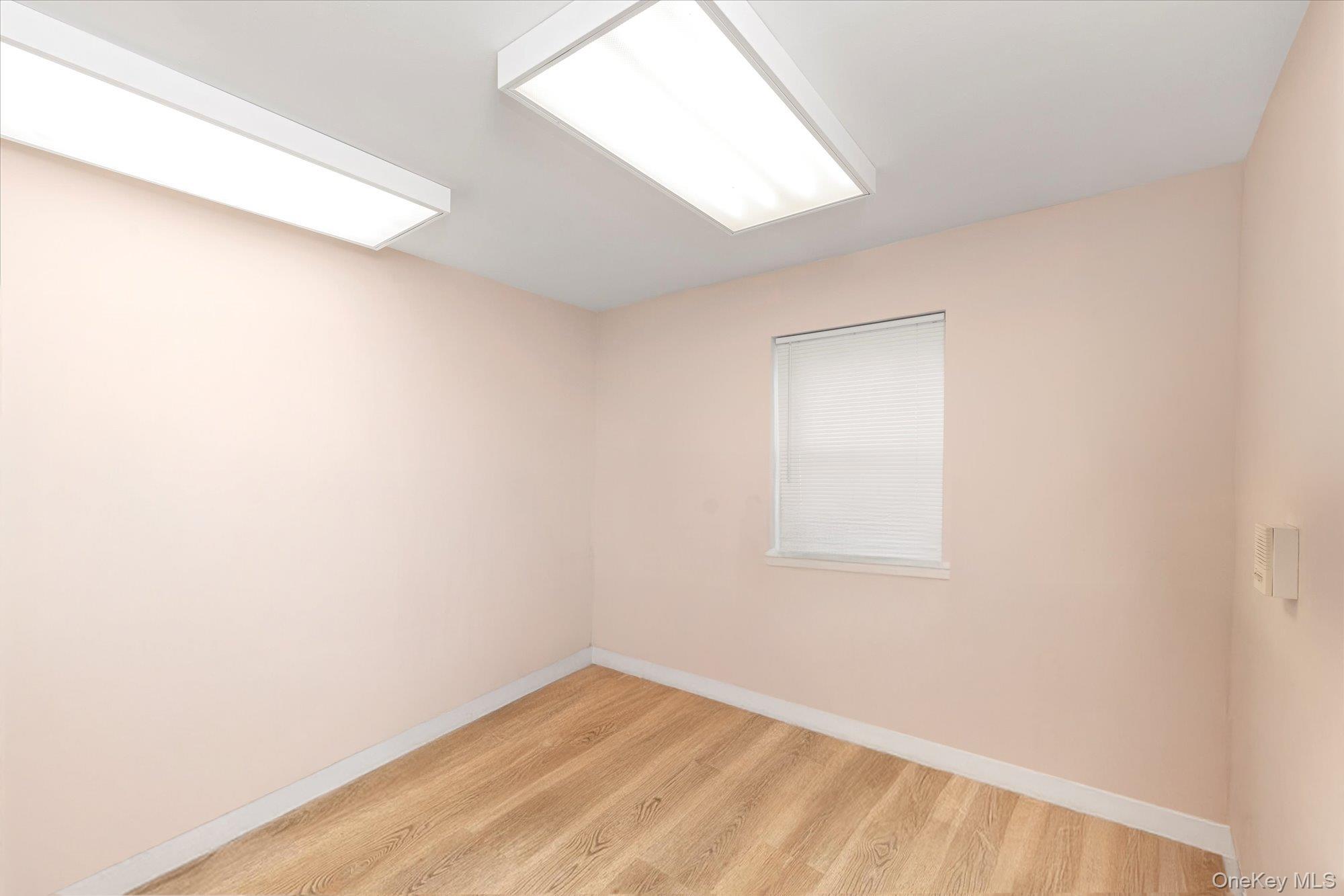 #6 photo, 28-15 Bayside Lane, クイーンズ区 Flushing , NY 11358