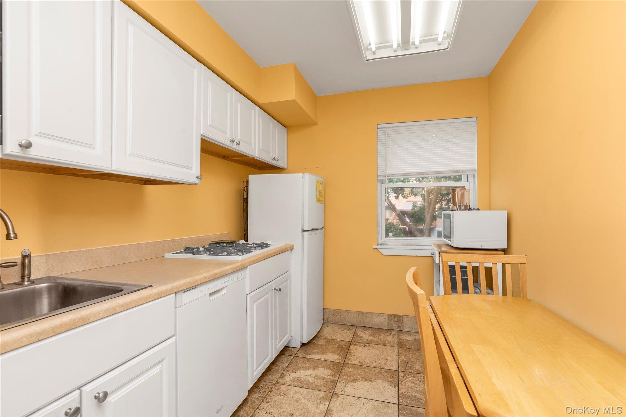 #9 photo, 28-15 Bayside Lane, クイーンズ区 Flushing , NY 11358