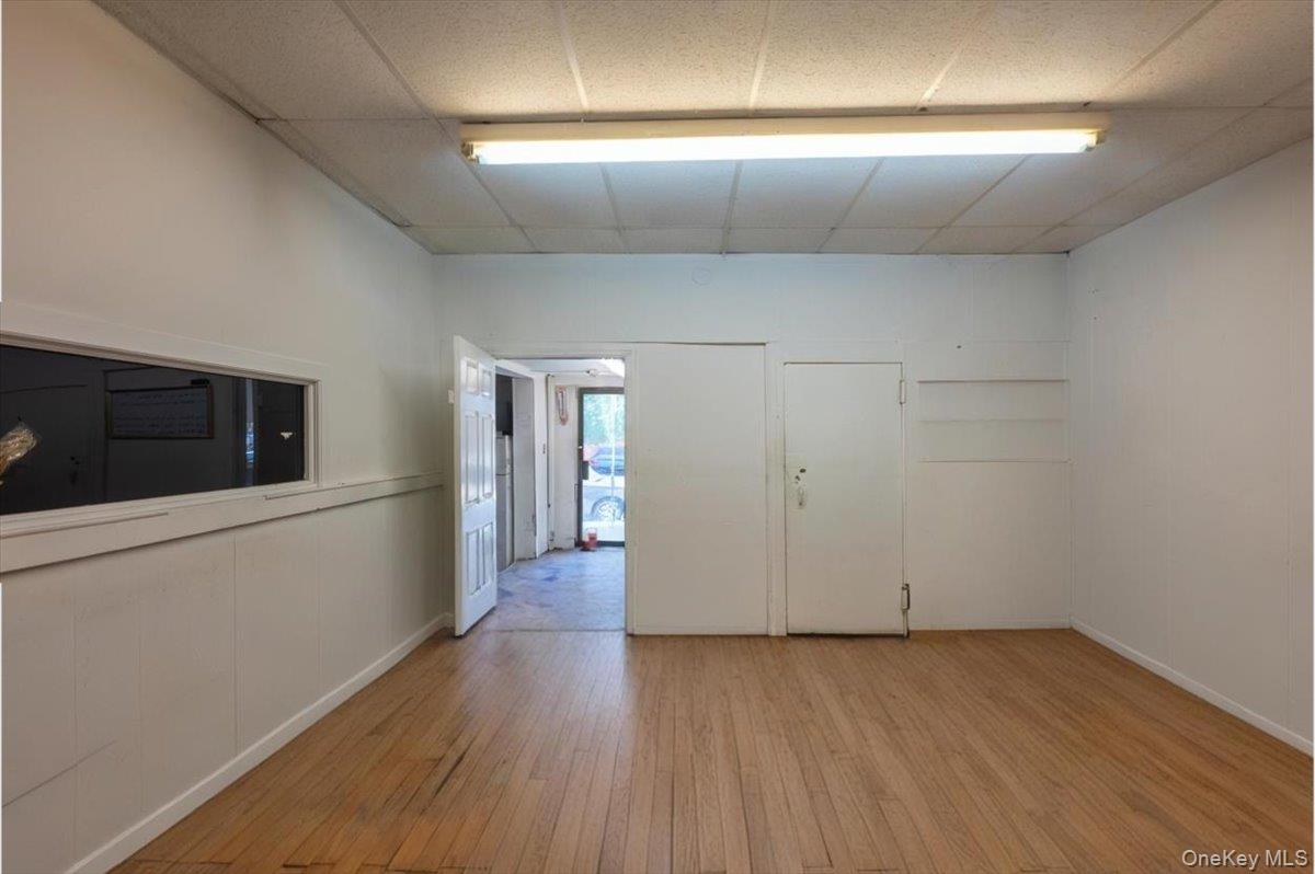 #10 photo, 1979 Hughes Avenue, ブロンクス区 Bronx , NY 10457