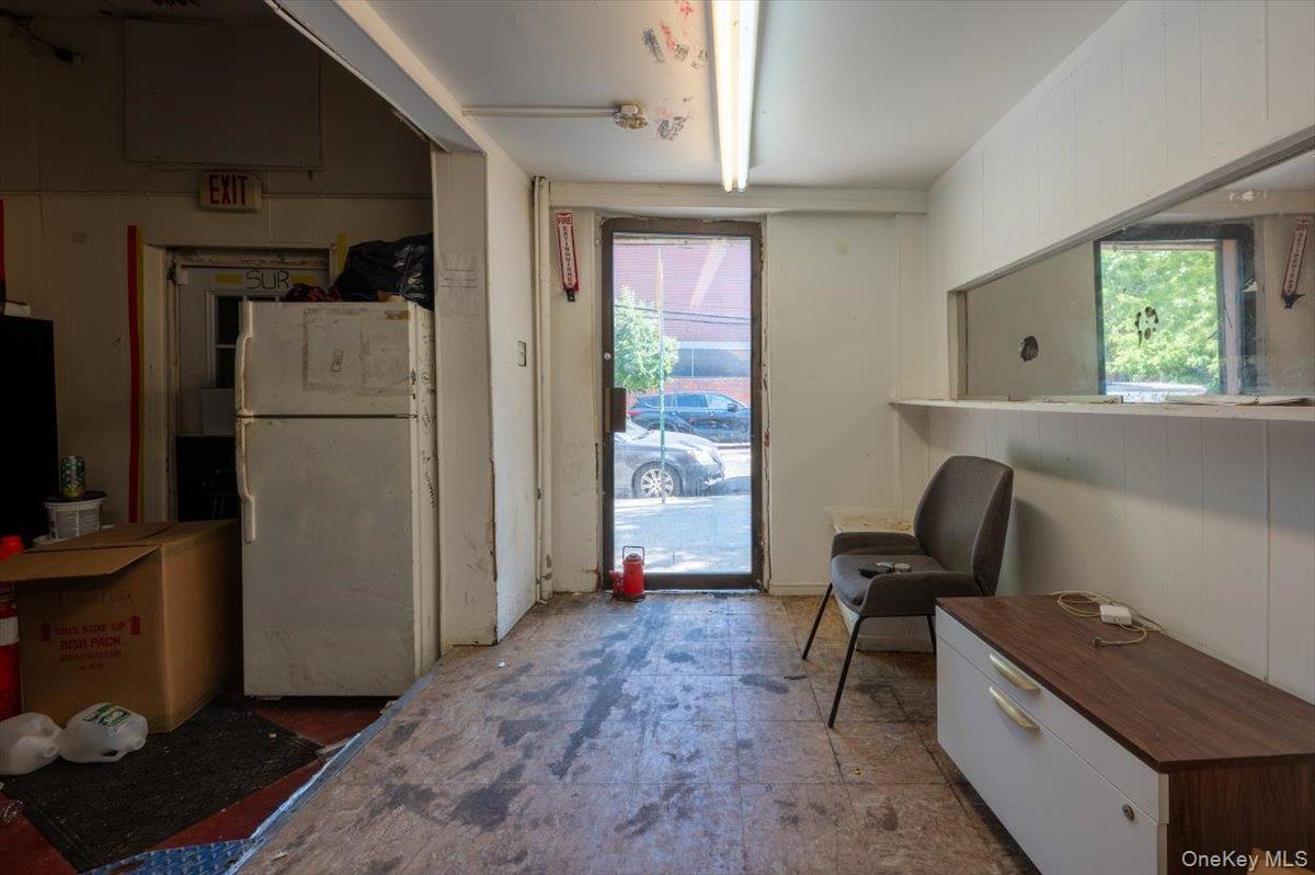 #4 photo, 1979 Hughes Avenue, ブロンクス区 Bronx , NY 10457