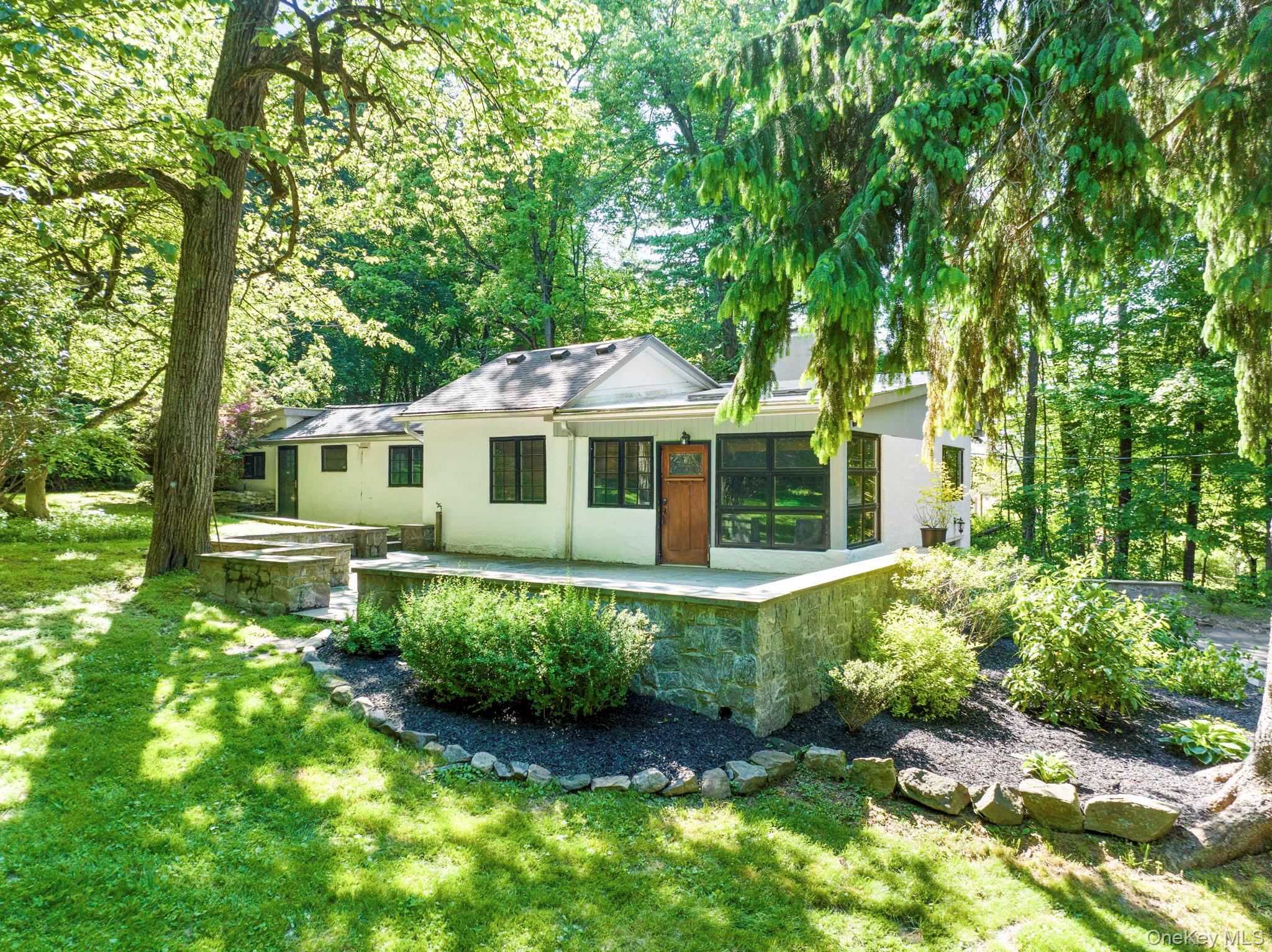 #1 photo, 241 W Mt Airy Road, Croton-on-Hudson , NY 10520