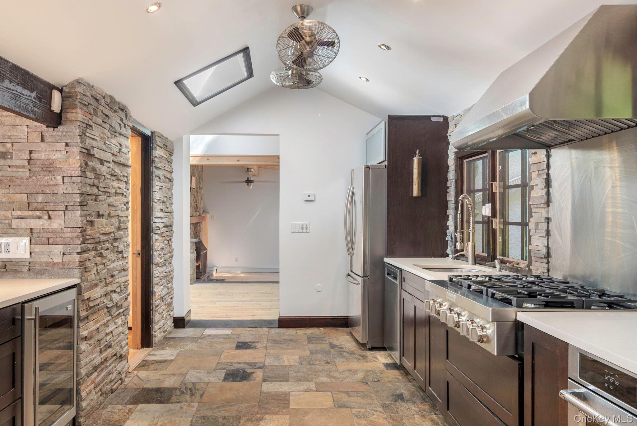 #10 photo, 241 W Mt Airy Road, Croton-on-Hudson , NY 10520