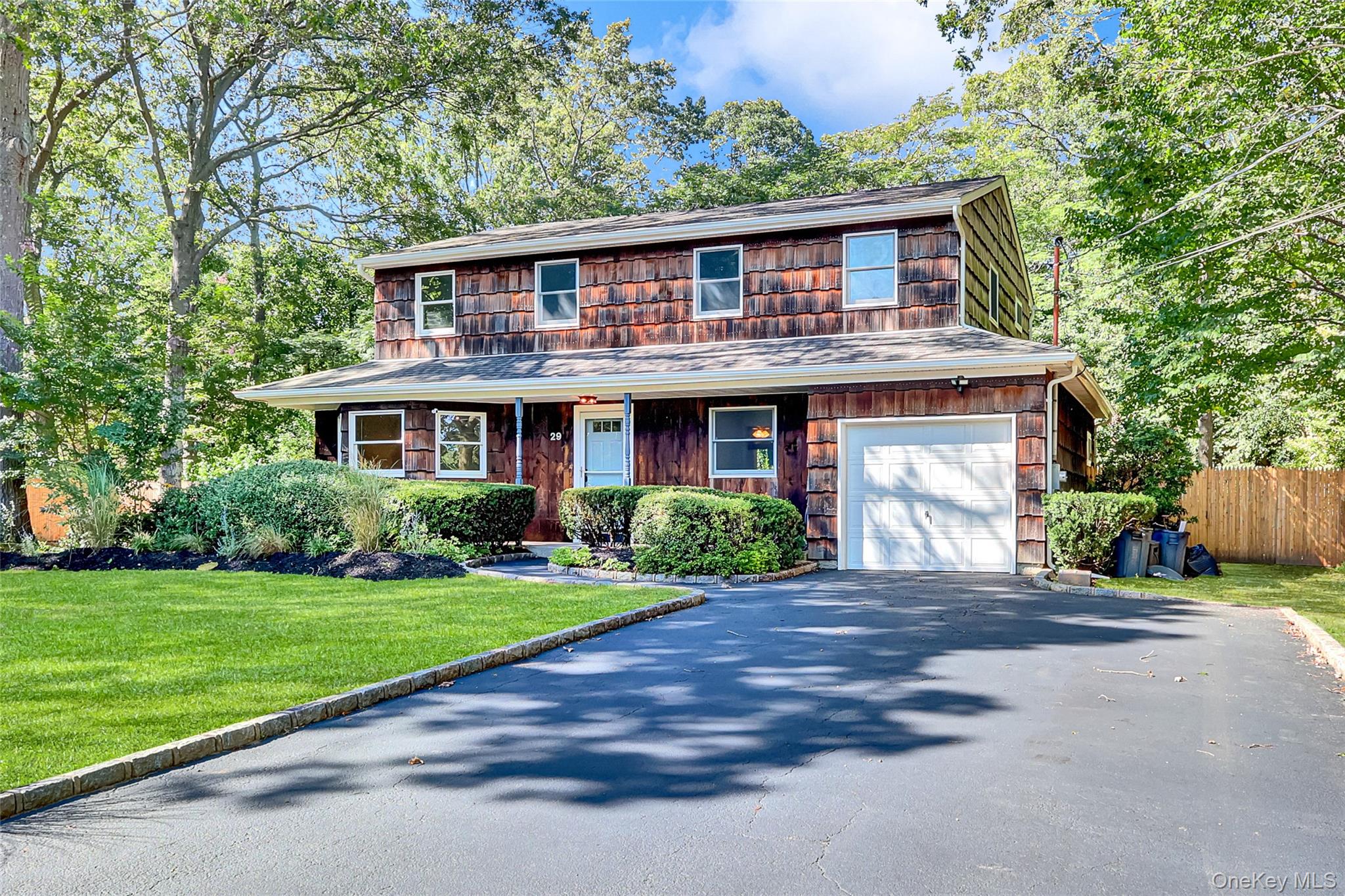 #2 photo, 29 Cedar Street, サフォーク郡 Centereach , NY 11720