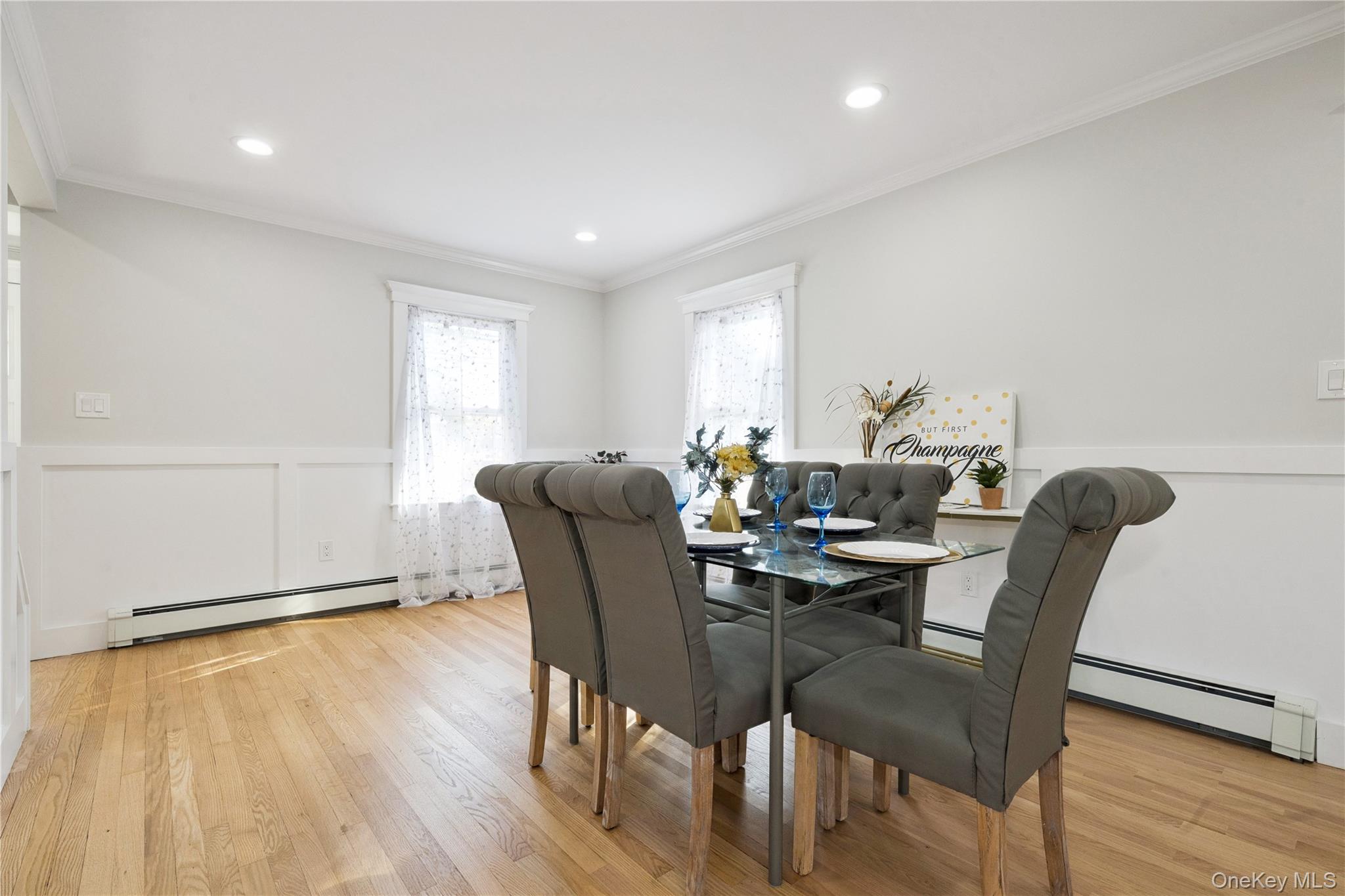 #15 photo, 24 Charles Street, ナッソー郡 Hicksville , NY 11801