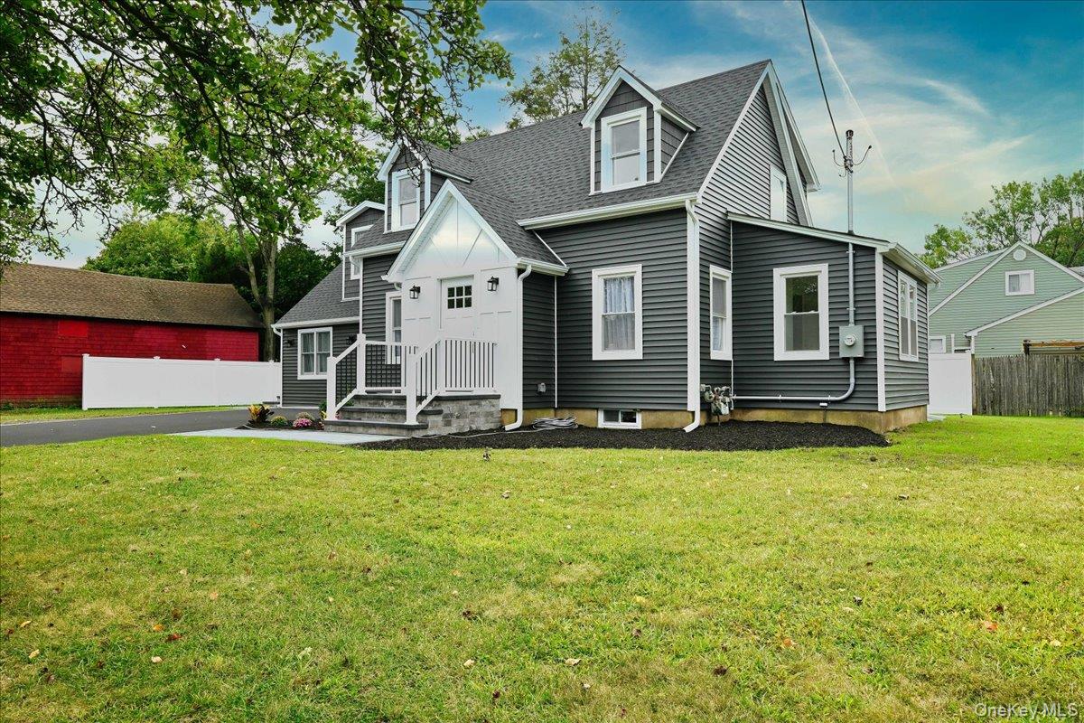 #3 photo, 24 Charles Street, ナッソー郡 Hicksville , NY 11801