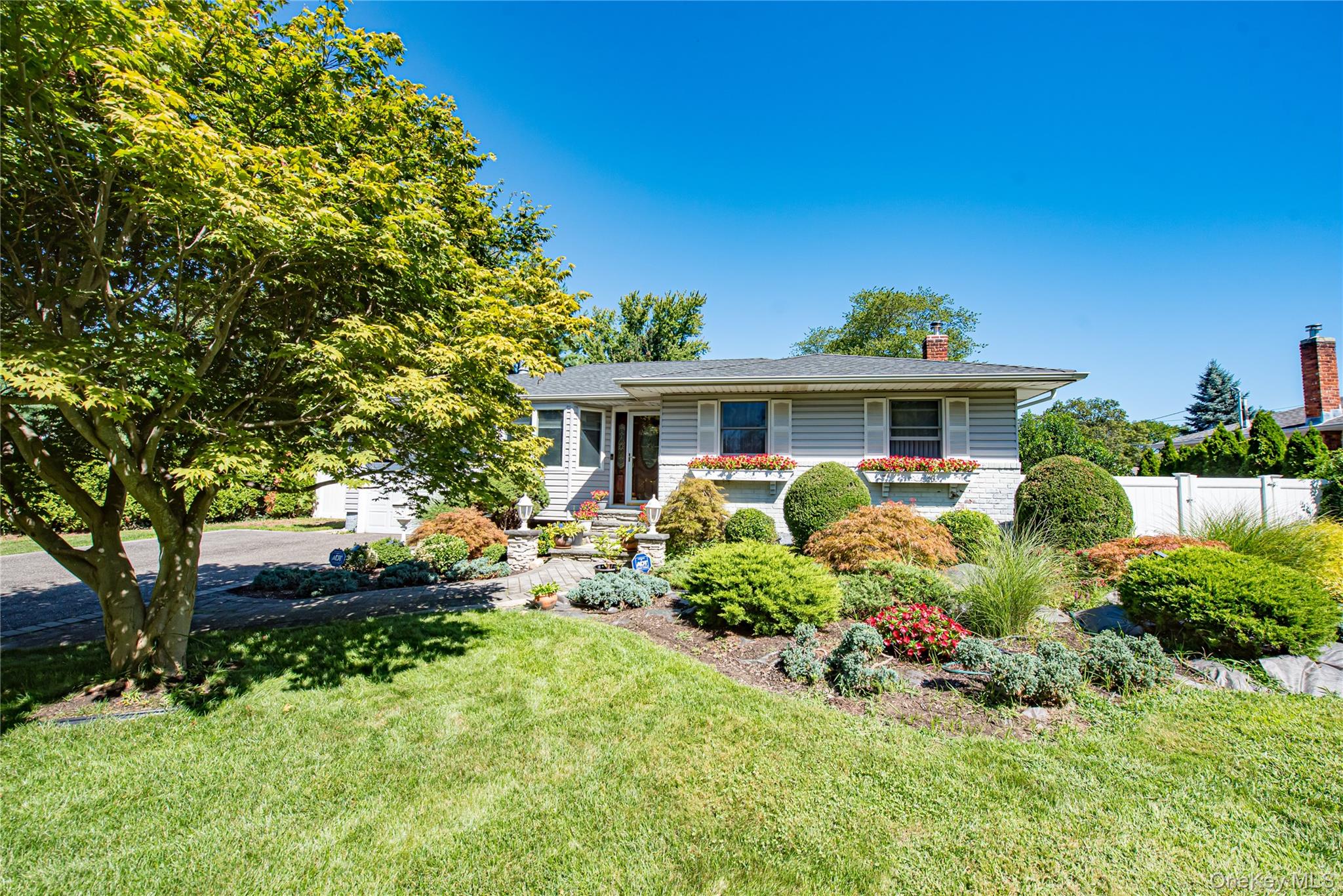 #1 photo, 1 Wood Lane, Smithtown , NY 11787