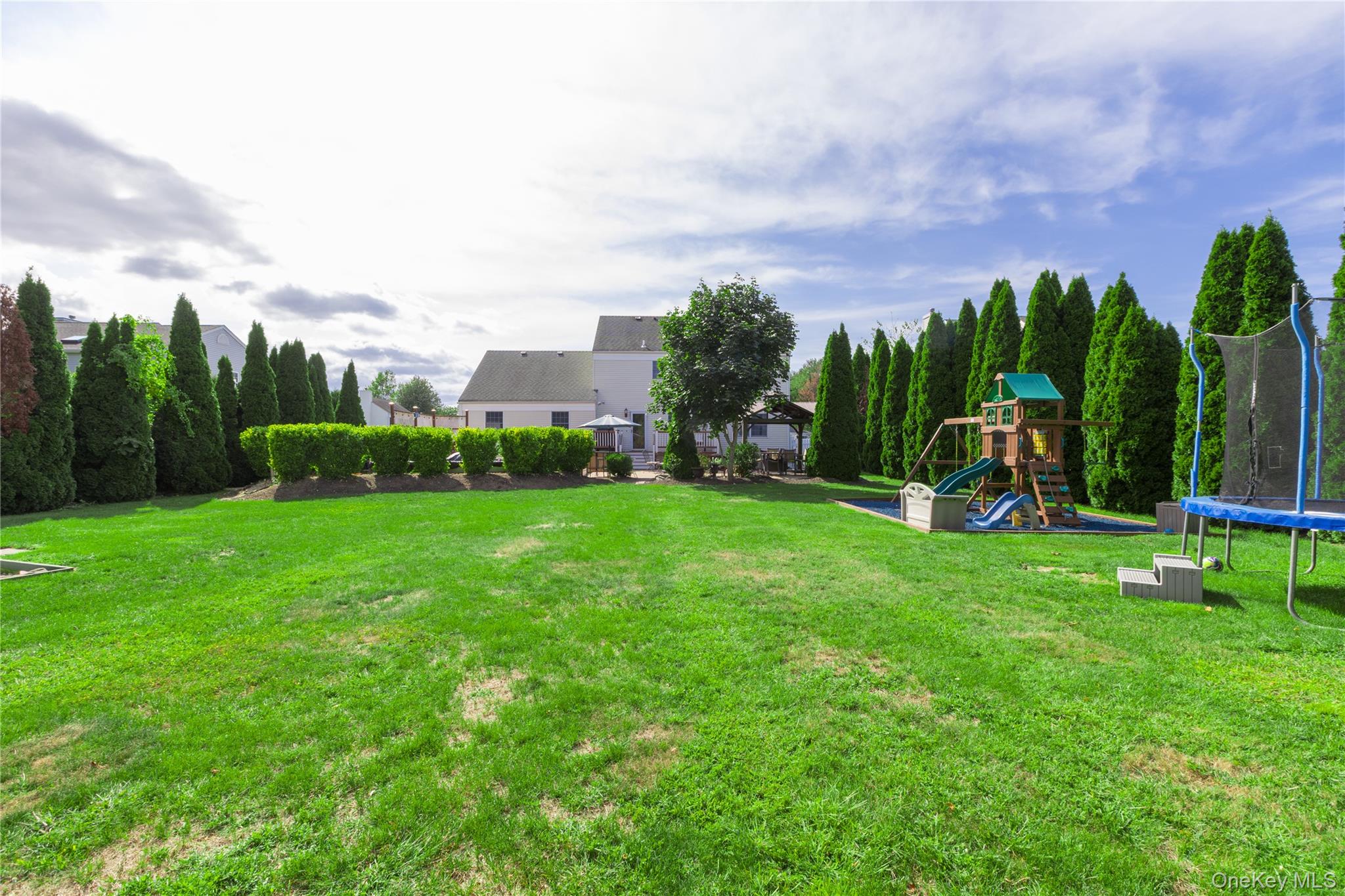 #20 photo, 37 Tallmadge Trail, サフォーク郡 Miller Place , NY 11764