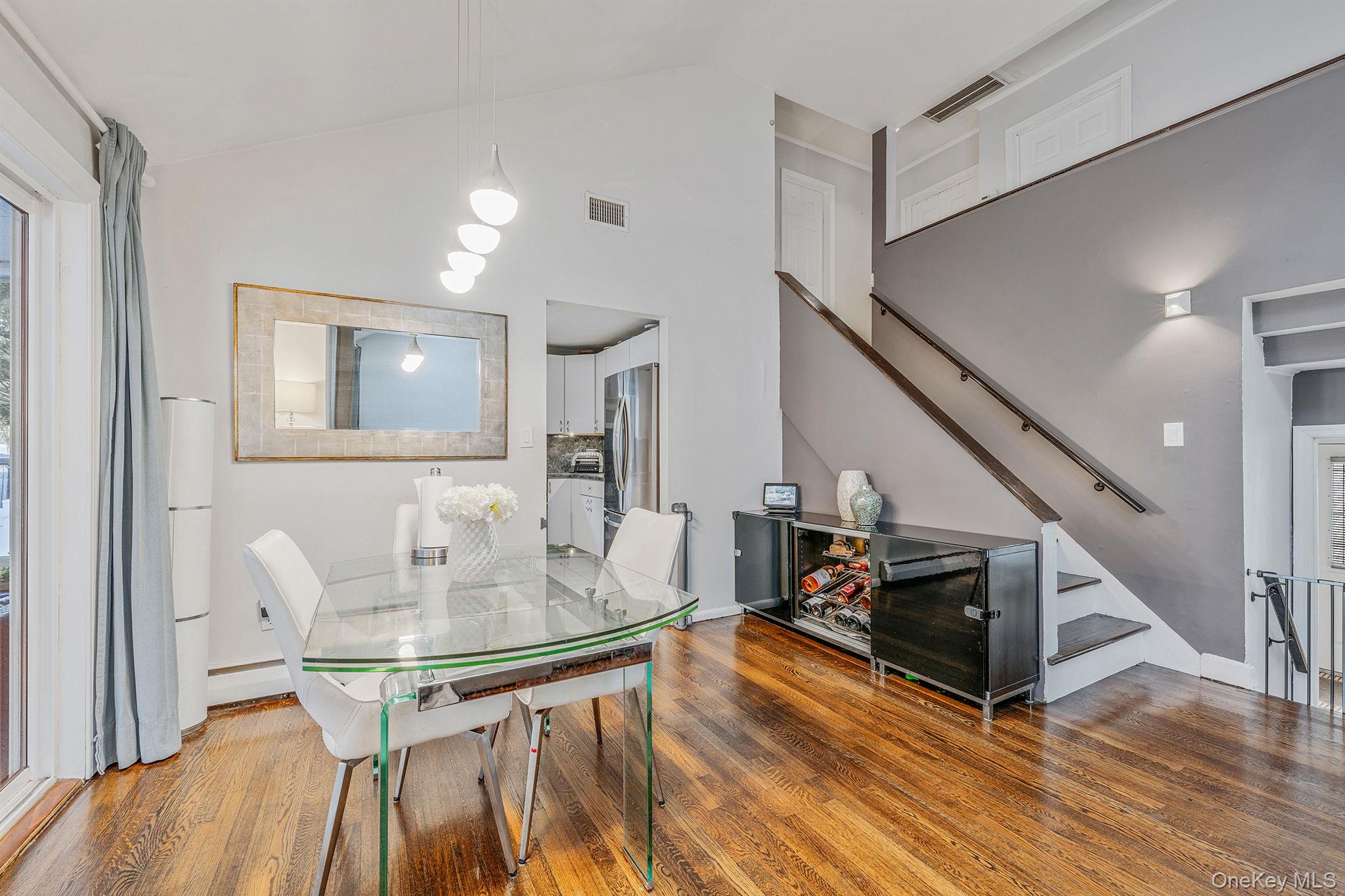 #13 photo, 886 Bellmore Ave, ナッソー郡 Bellmore , NY 11710