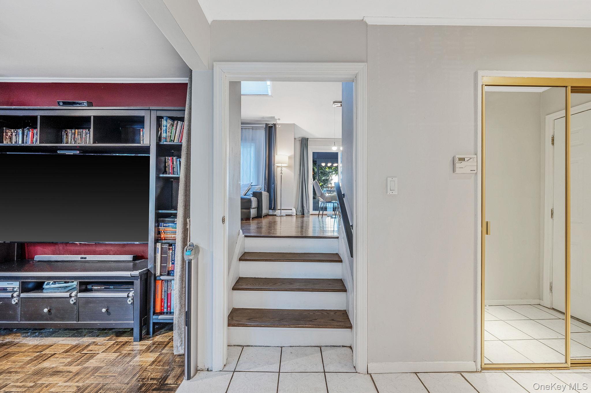 #5 photo, 886 Bellmore Ave, ナッソー郡 Bellmore , NY 11710