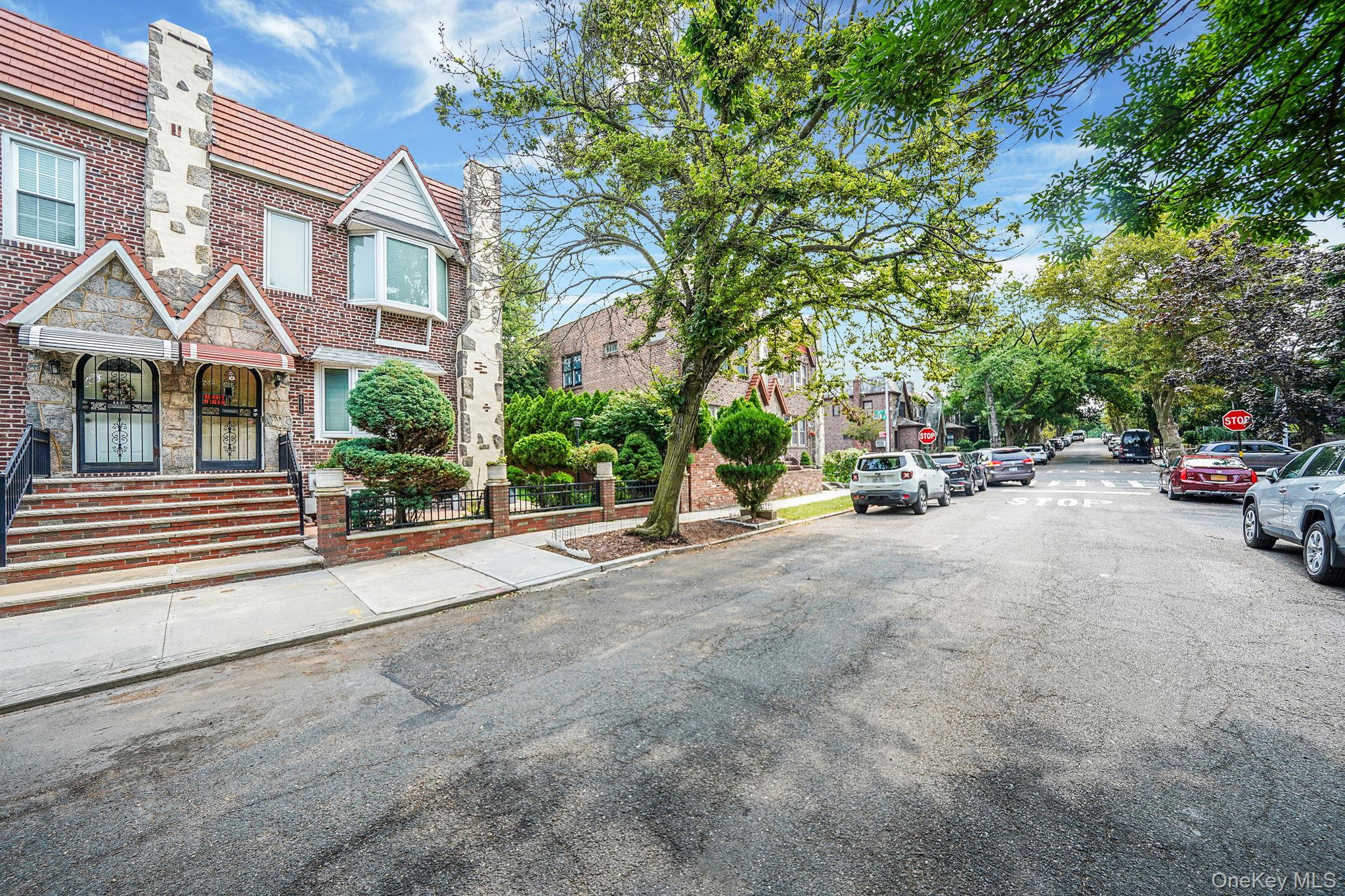 #4 photo, 64-39 83rd Street, Middle Village , NY 11379