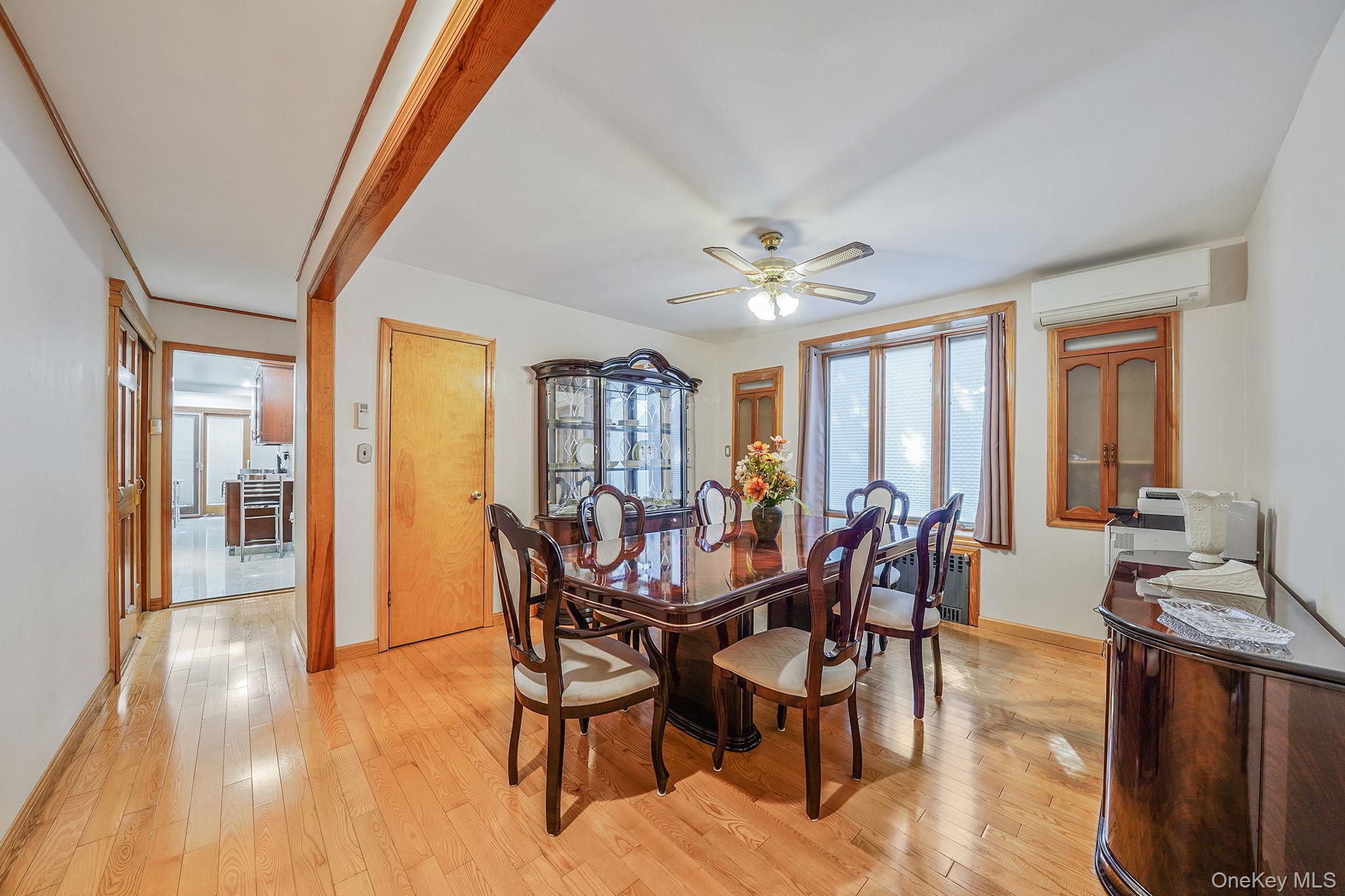 #7 photo, 64-39 83rd Street, Middle Village , NY 11379