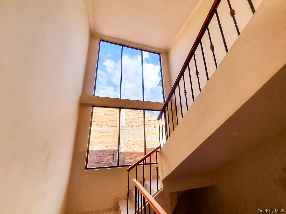 #11 photo, Pa. Milchichig 172/L:9 Cuenca, Ecuador, Call Listing Agent ,  010209