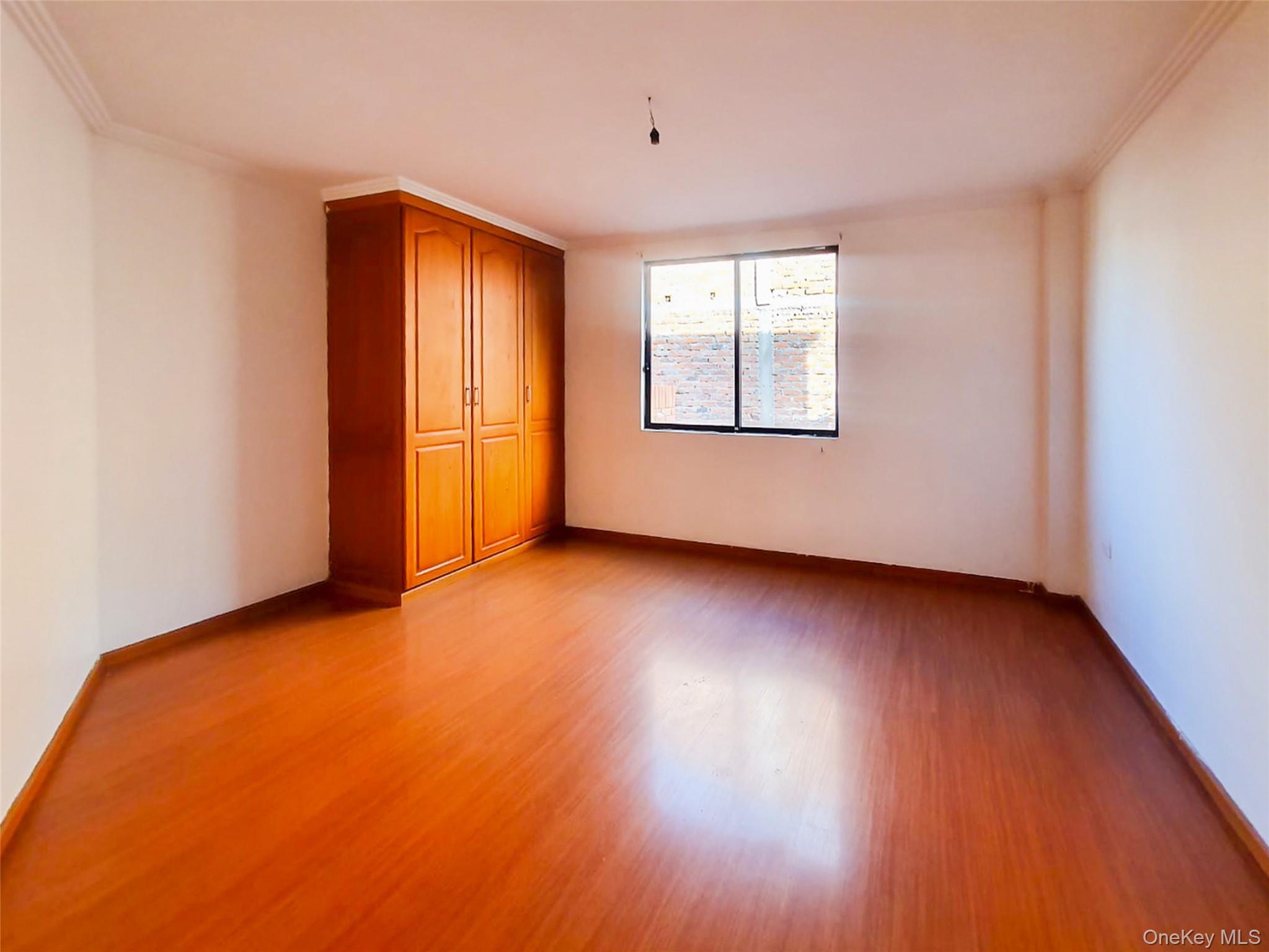 #20 photo, Pa. Milchichig 172/L:9 Cuenca, Ecuador, Call Listing Agent ,  010209