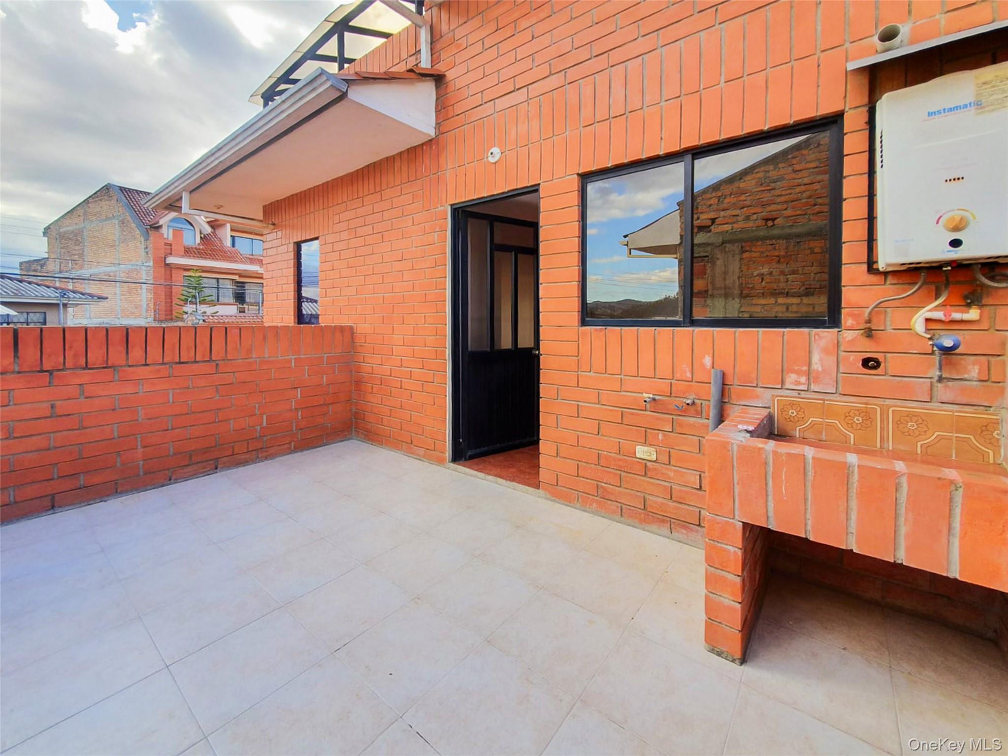 #7 photo, Pa. Milchichig 172/L:9 Cuenca, Ecuador, Call Listing Agent ,  010209