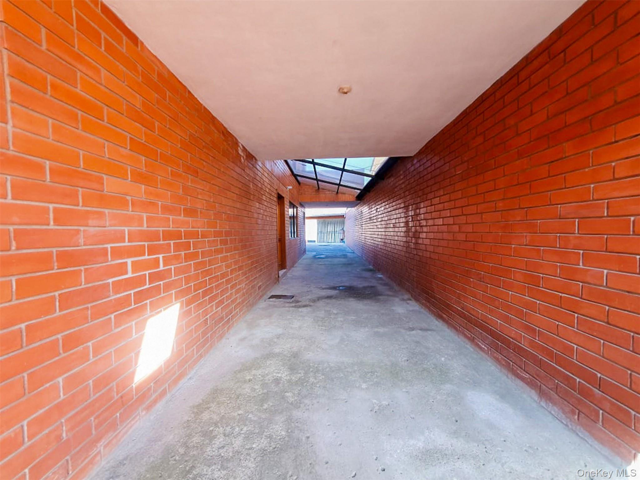 #9 photo, Pa. Milchichig 172/L:9 Cuenca, Ecuador, Call Listing Agent ,  010209