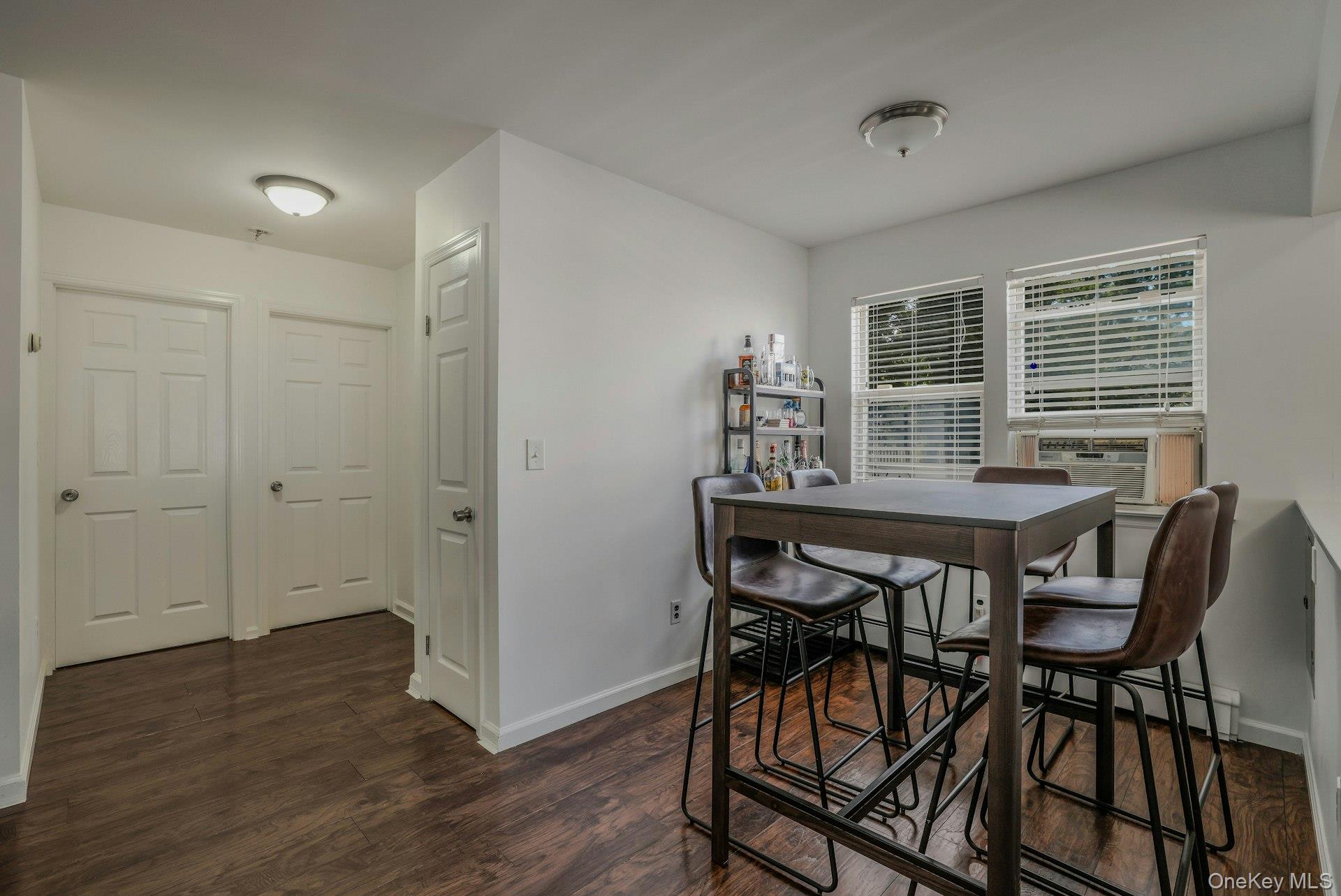 #5 photo, 8 Holbrook Street, Саффолк ‖ Bay Shore , NY 11706