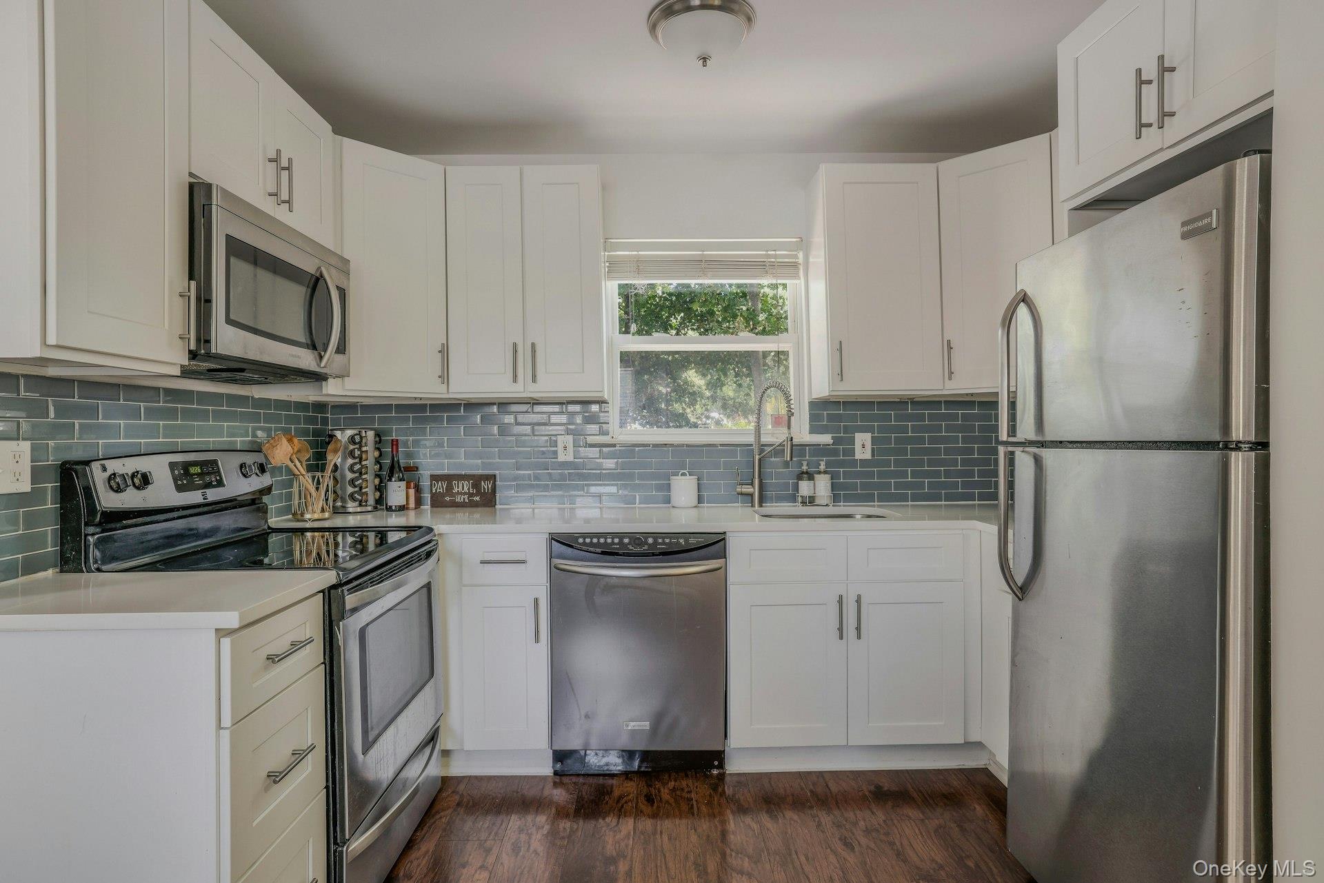 #6 photo, 8 Holbrook Street, Саффолк ‖ Bay Shore , NY 11706