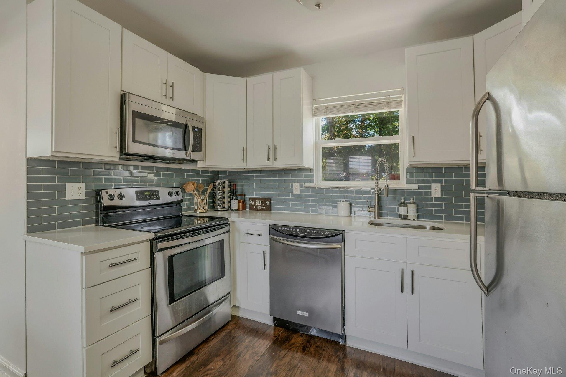 #7 photo, 8 Holbrook Street, Саффолк ‖ Bay Shore , NY 11706