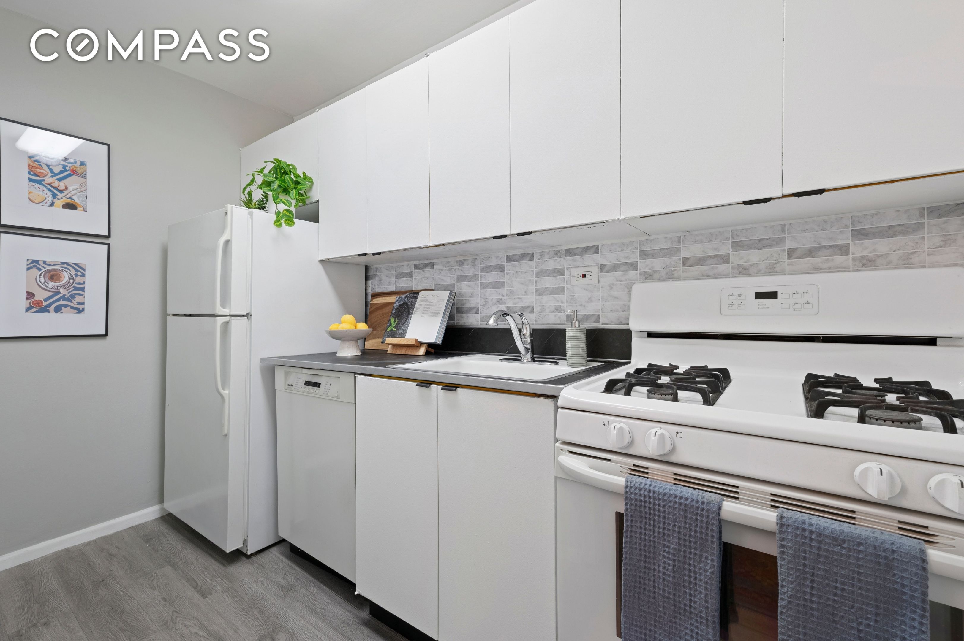 #9 photo, 315 E 70th Street, マンハッタン Lenox Hill , NY 10021