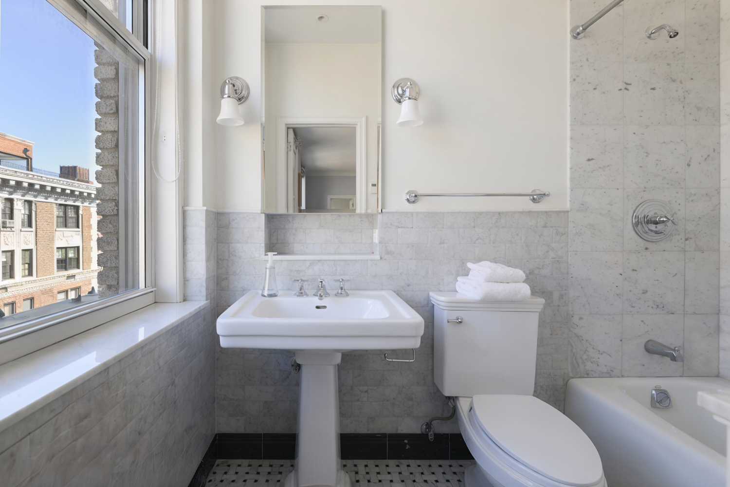 #13 photo, 1155 PARK Avenue, マンハッタン Carnegie Hill , NY 10128