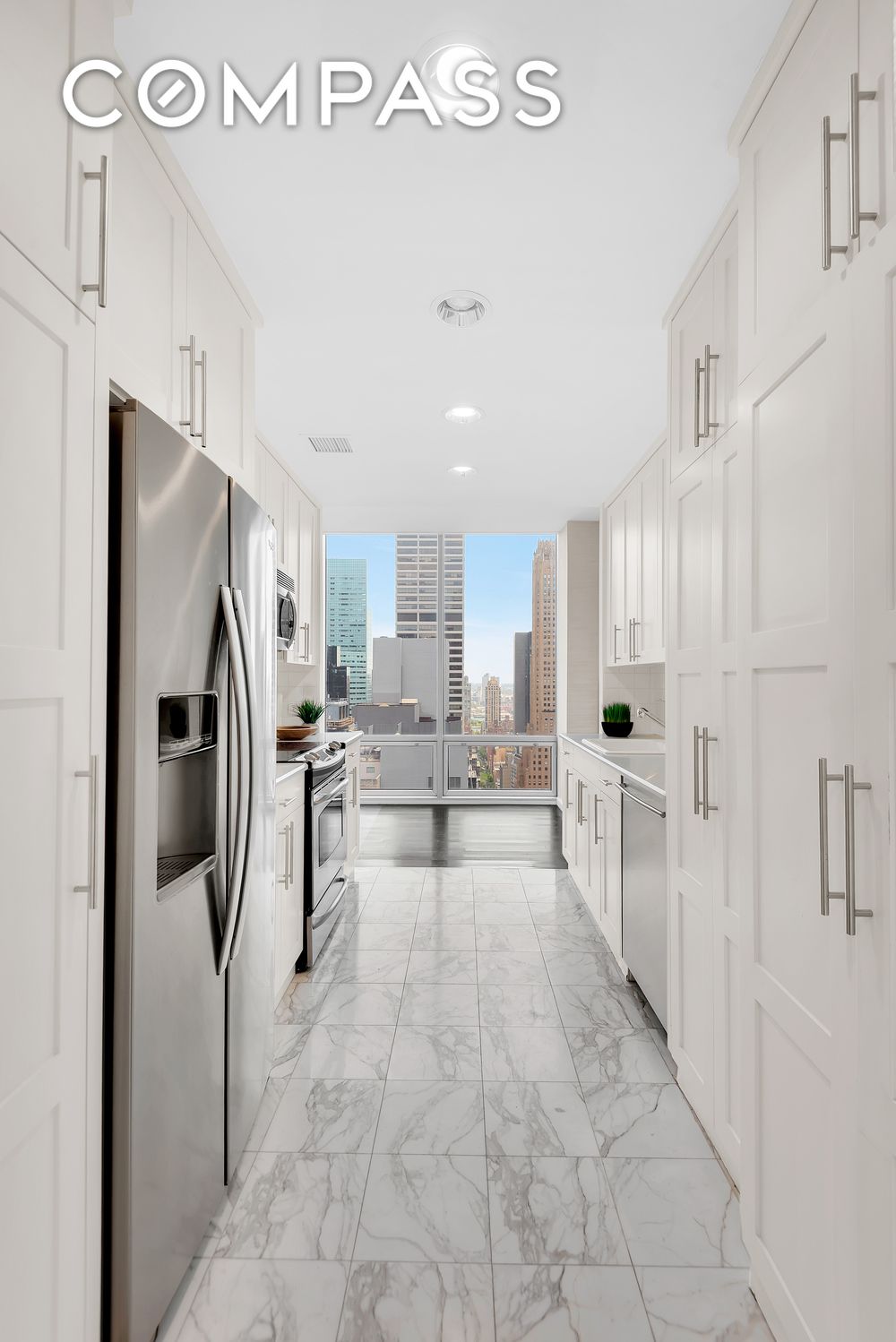 #11 photo, 641 5th Avenue, マンハッタン Midtown East , NY 10022