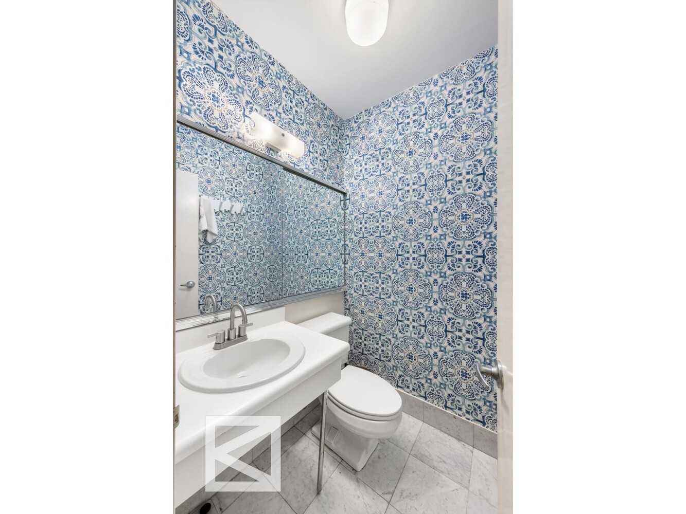 #14 photo, 1001 5TH Avenue, マンハッタン Upper East Side , NY 10028